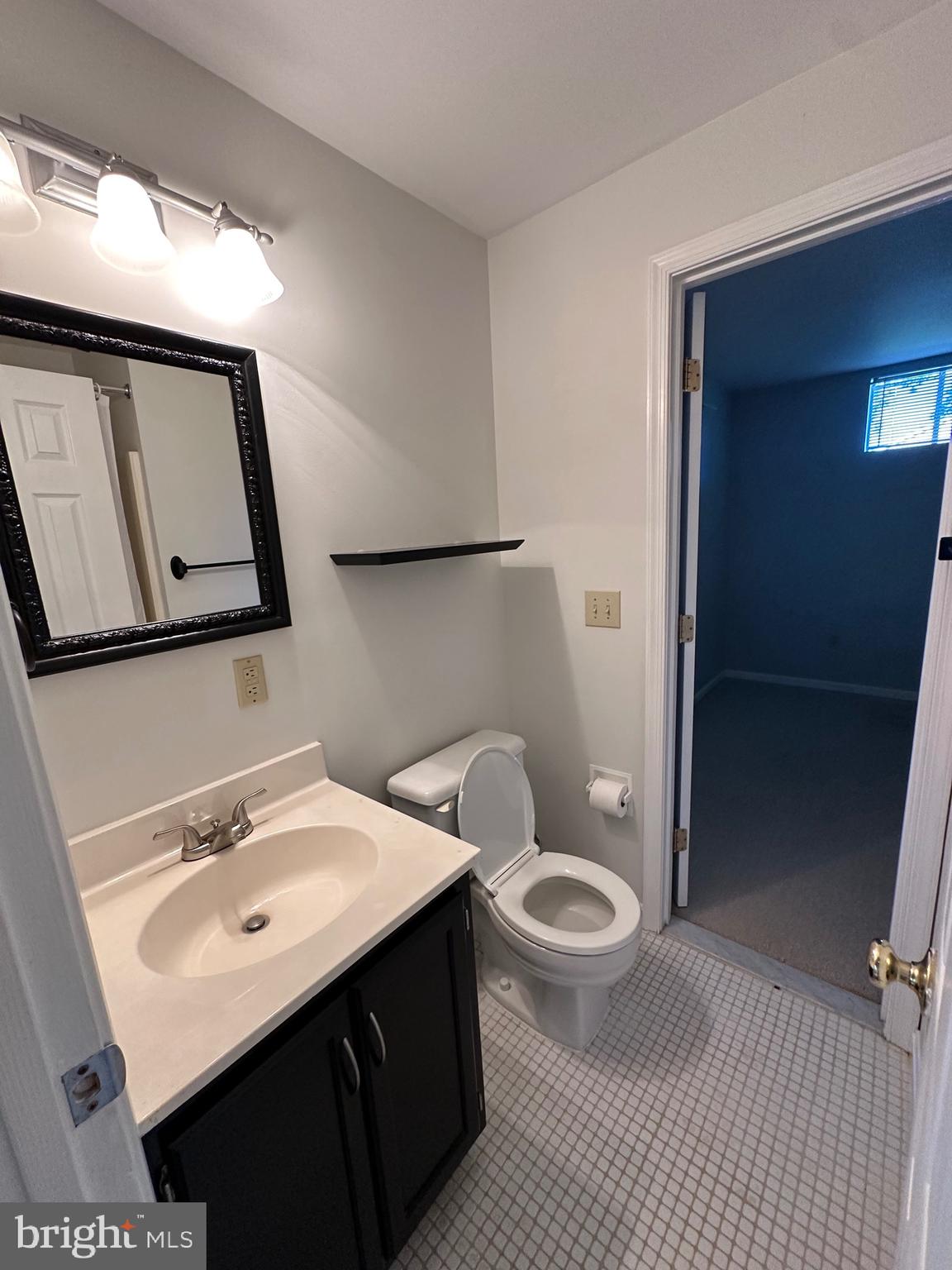 WELLER ESTATES - Residential Lease