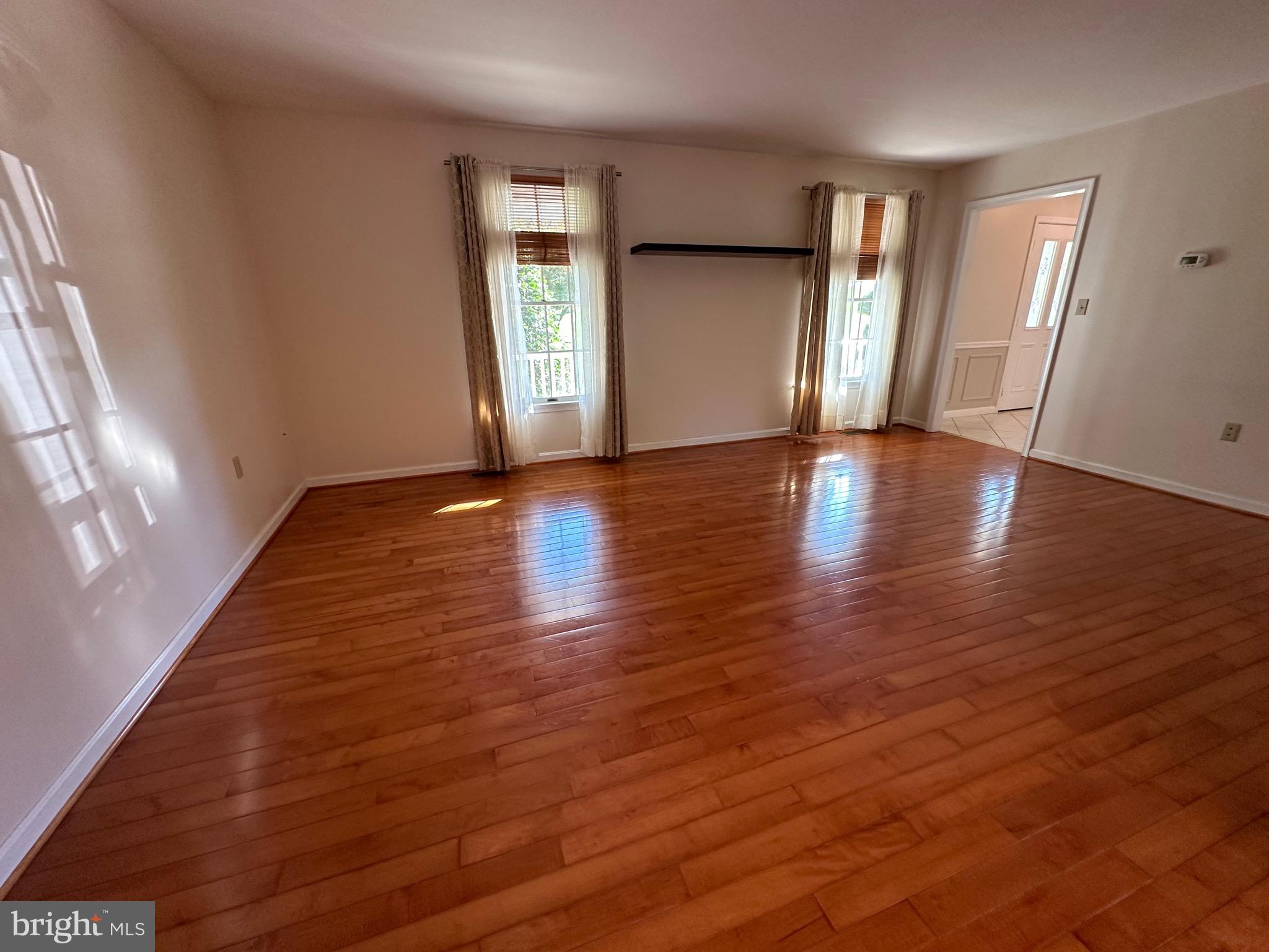 WELLER ESTATES - Residential Lease