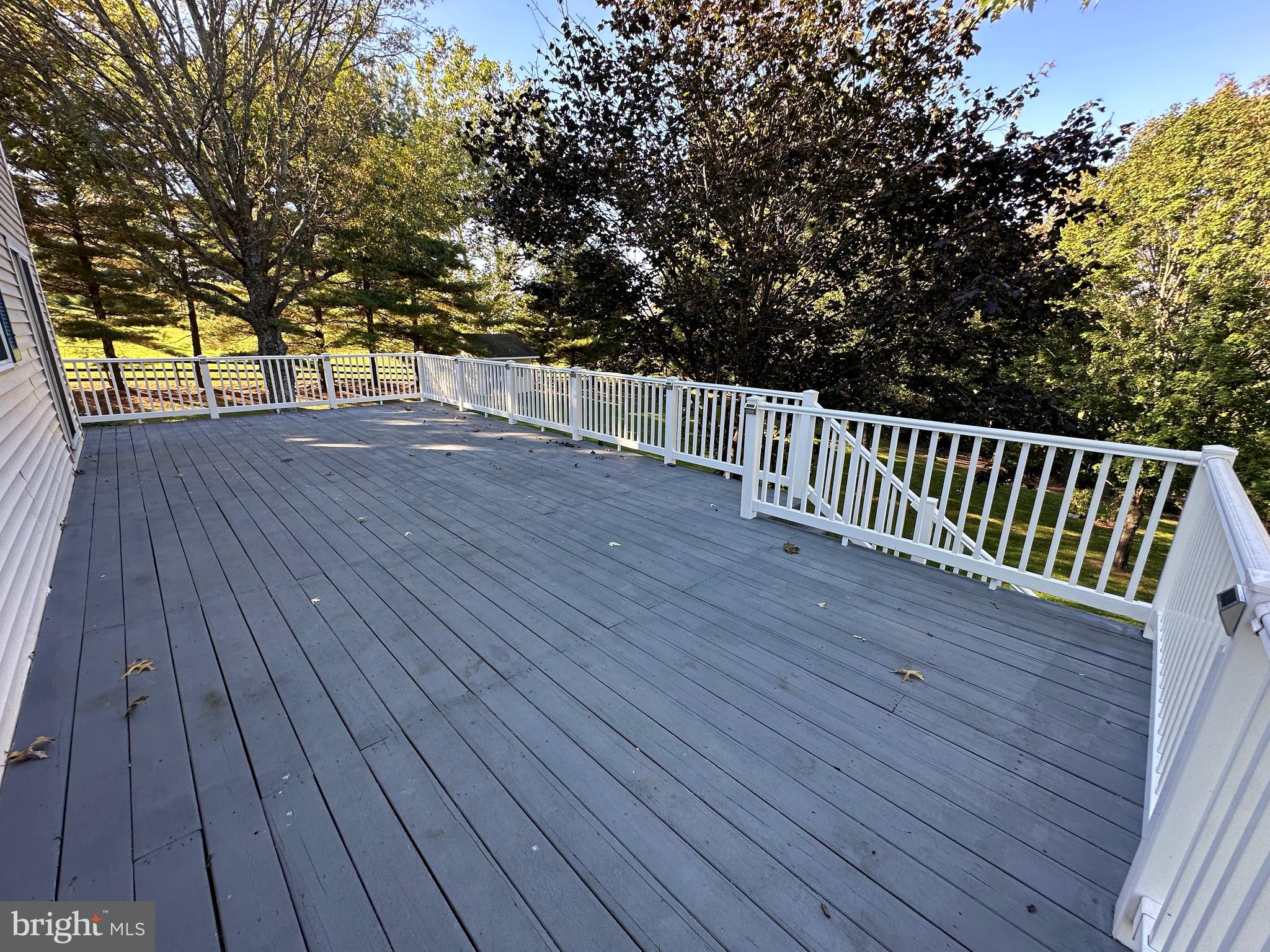 WELLER ESTATES - Residential Lease