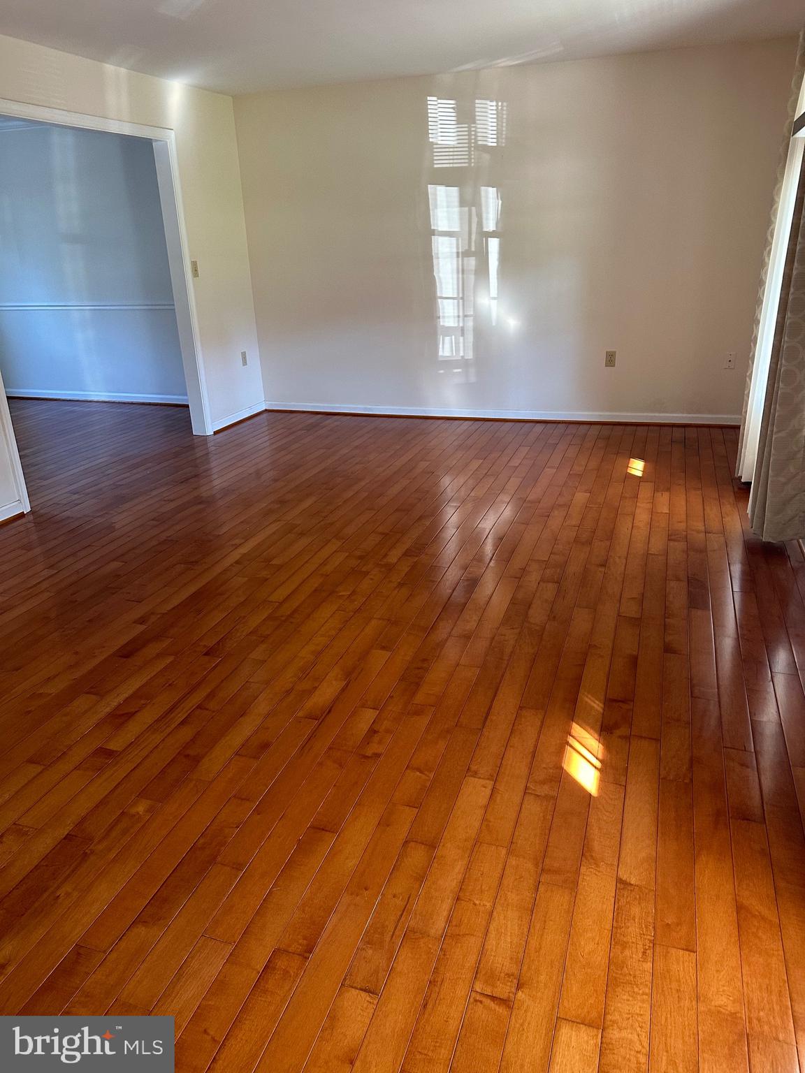 WELLER ESTATES - Residential Lease