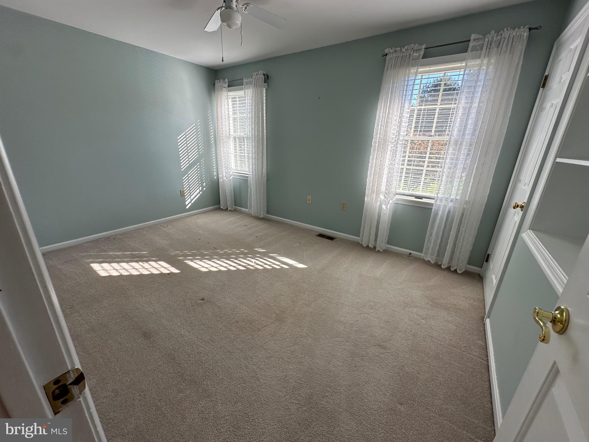 WELLER ESTATES - Residential Lease