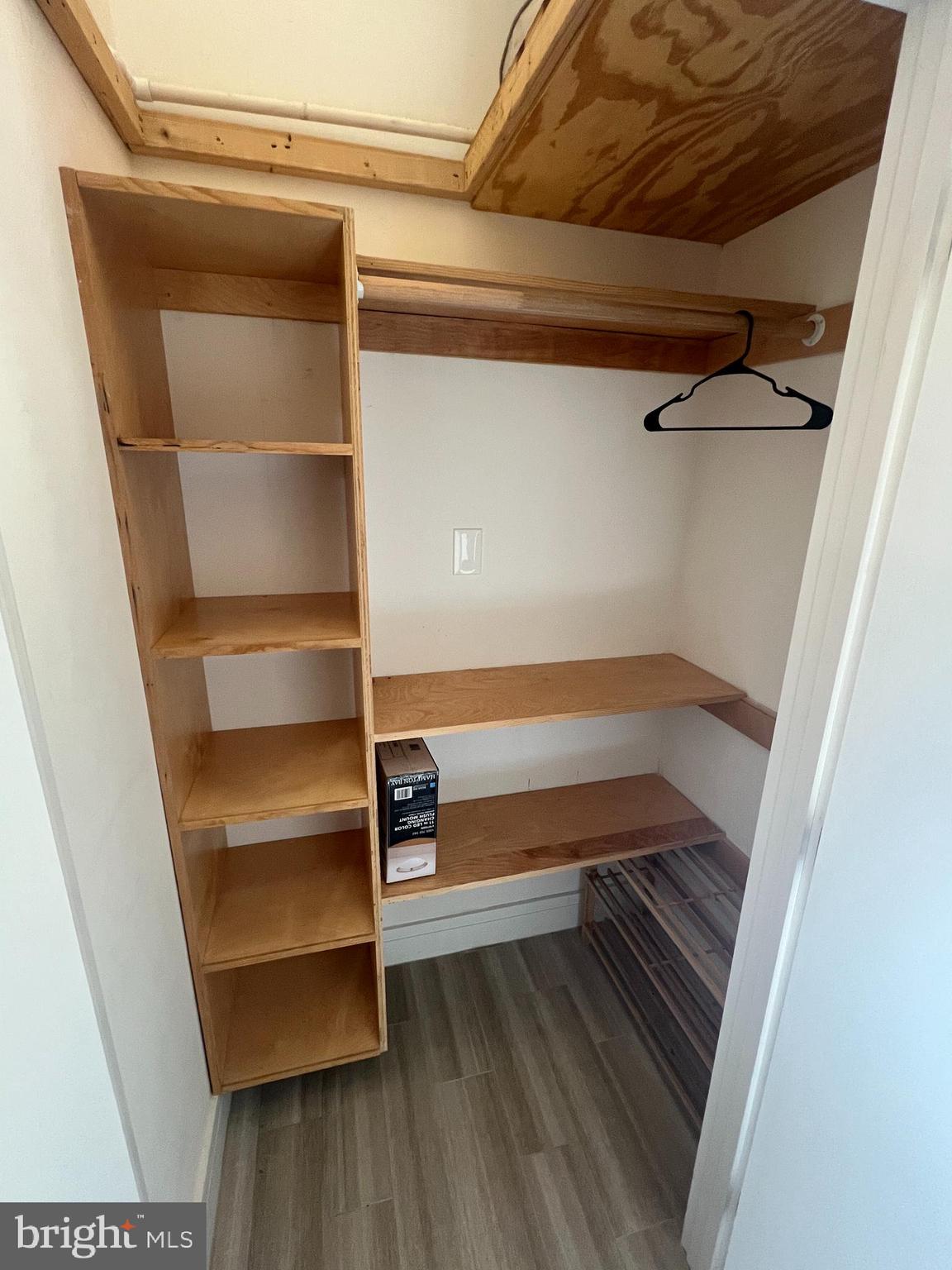 FAIRMOUNT - Residential Lease