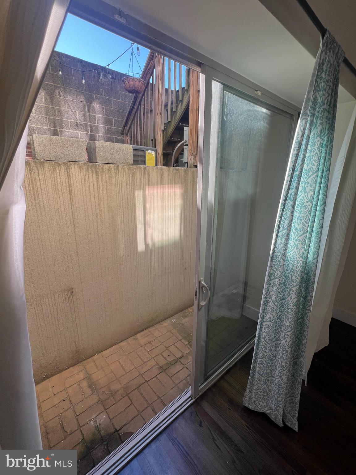 FAIRMOUNT - Residential Lease