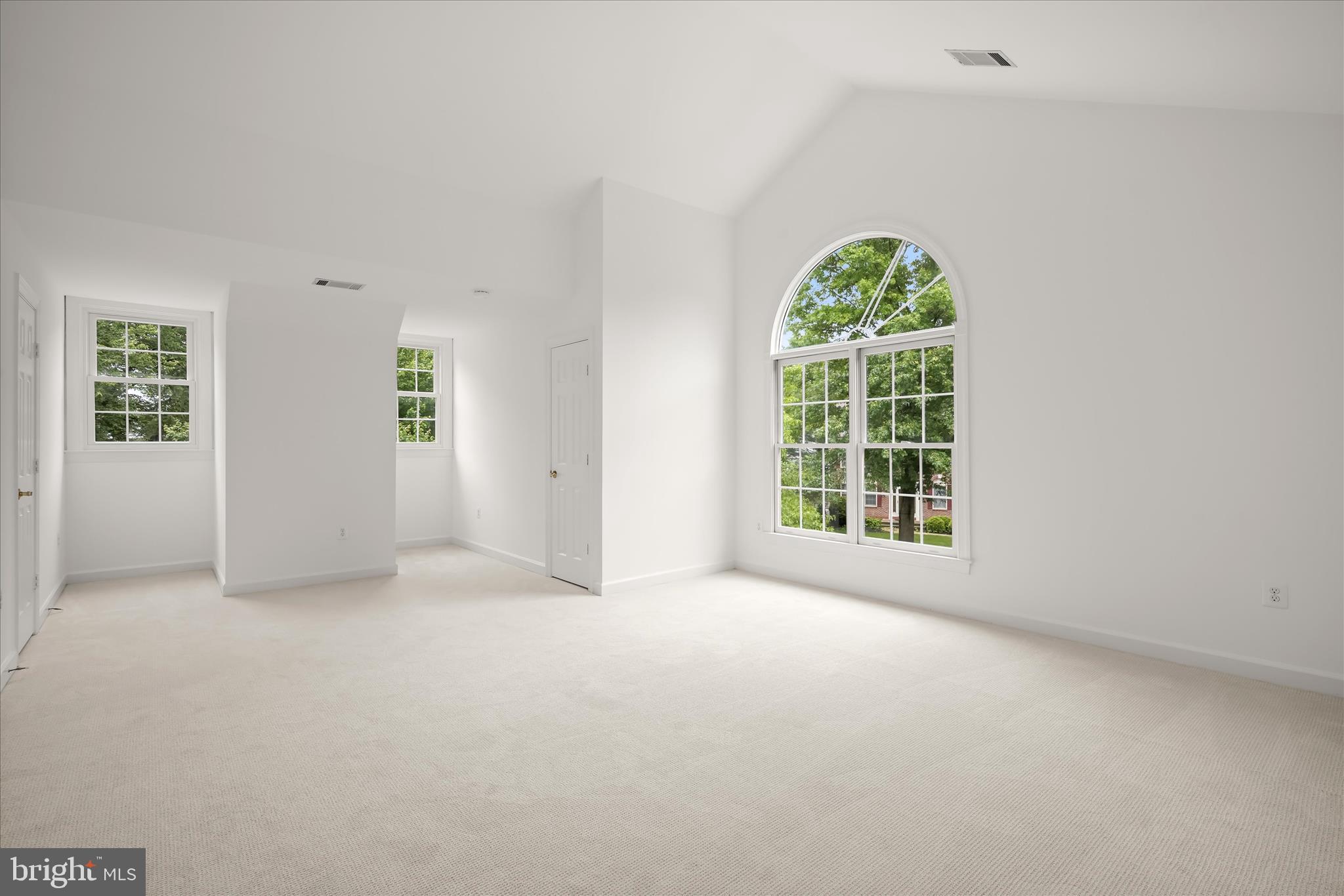 POTOMAC GROVE - Residential