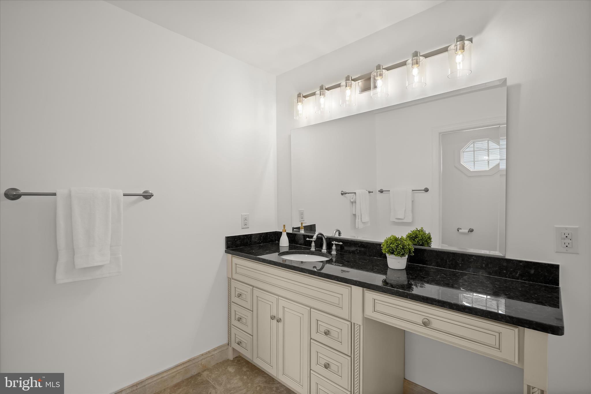 POTOMAC GROVE - Residential
