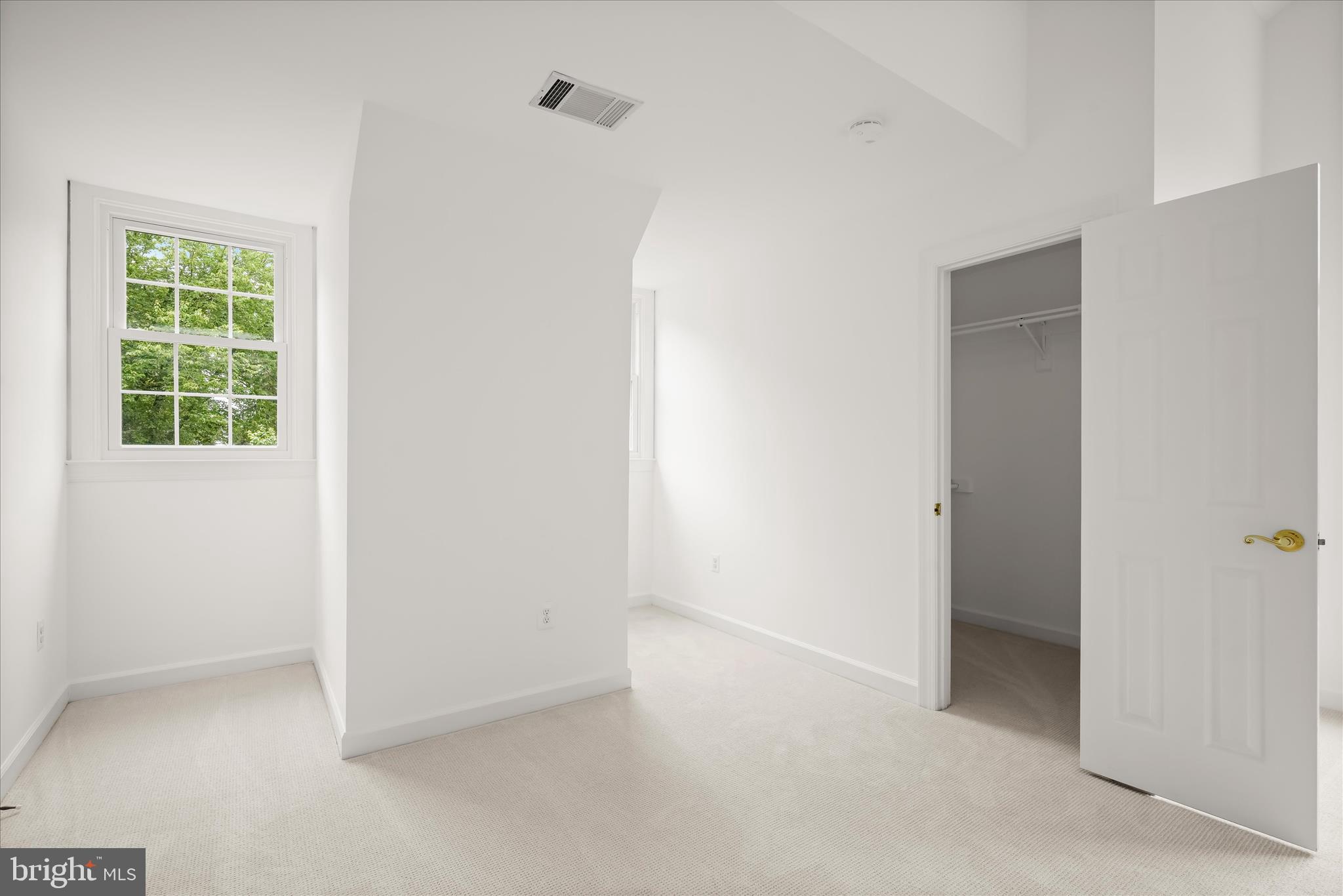 POTOMAC GROVE - Residential