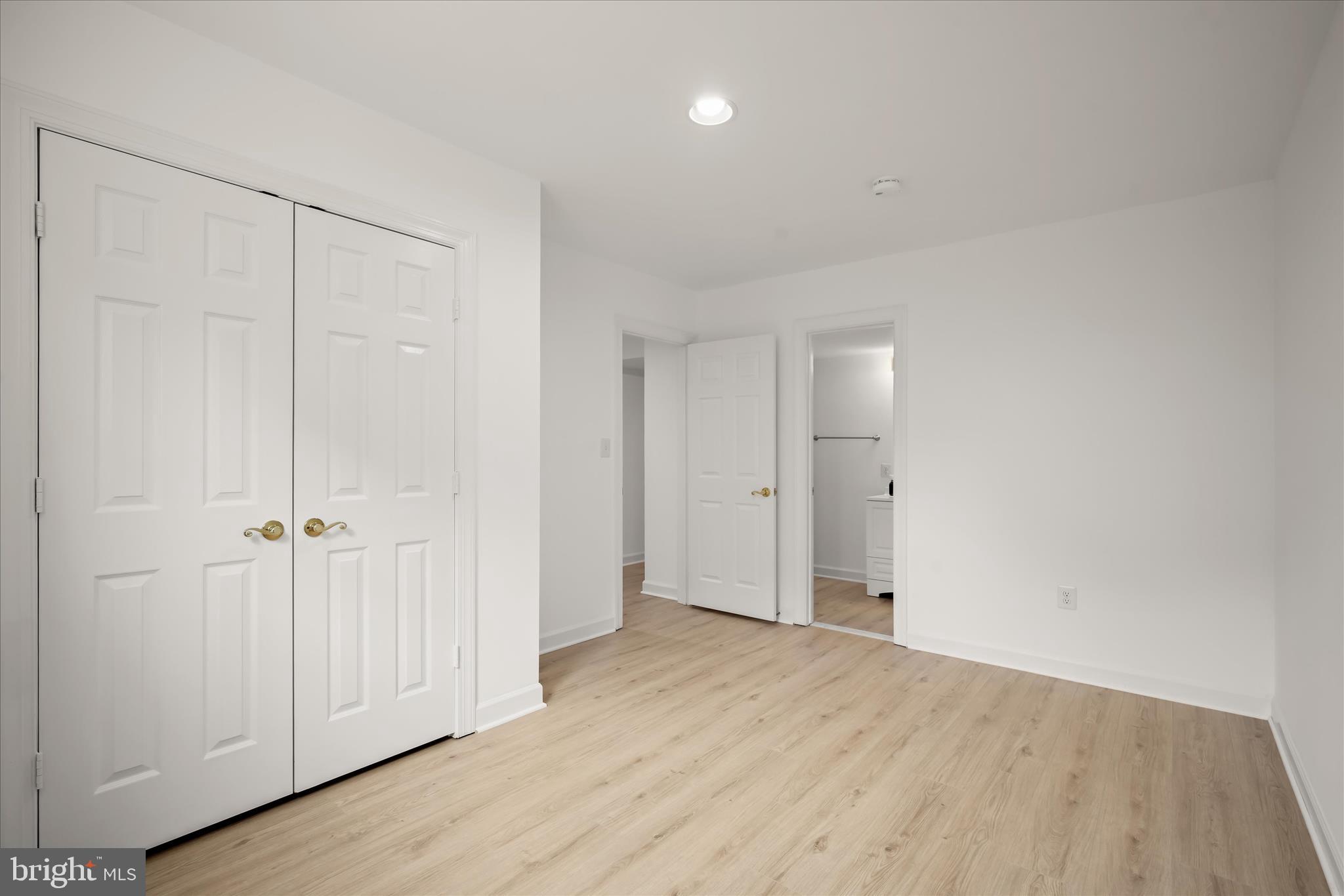 POTOMAC GROVE - Residential