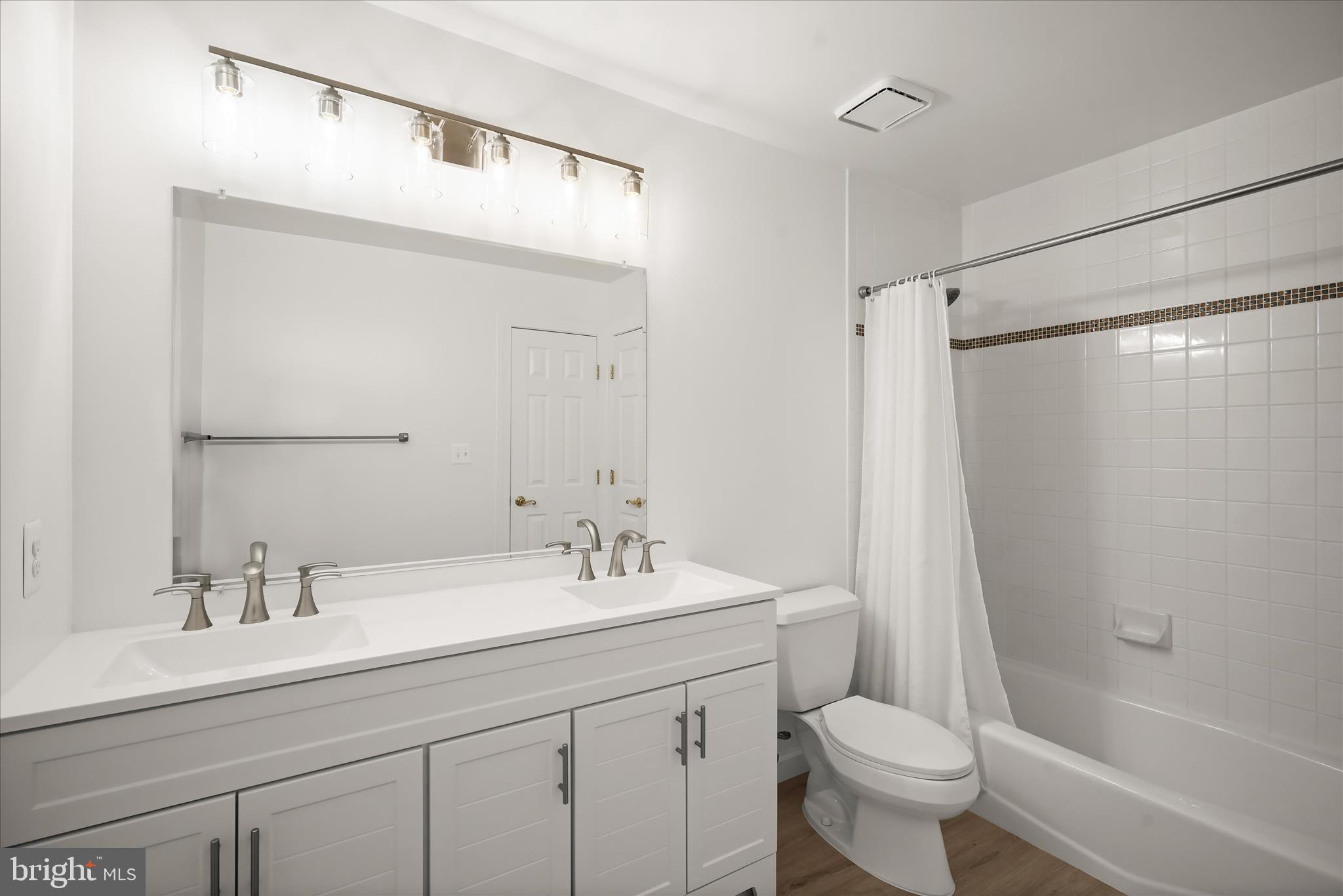POTOMAC GROVE - Residential