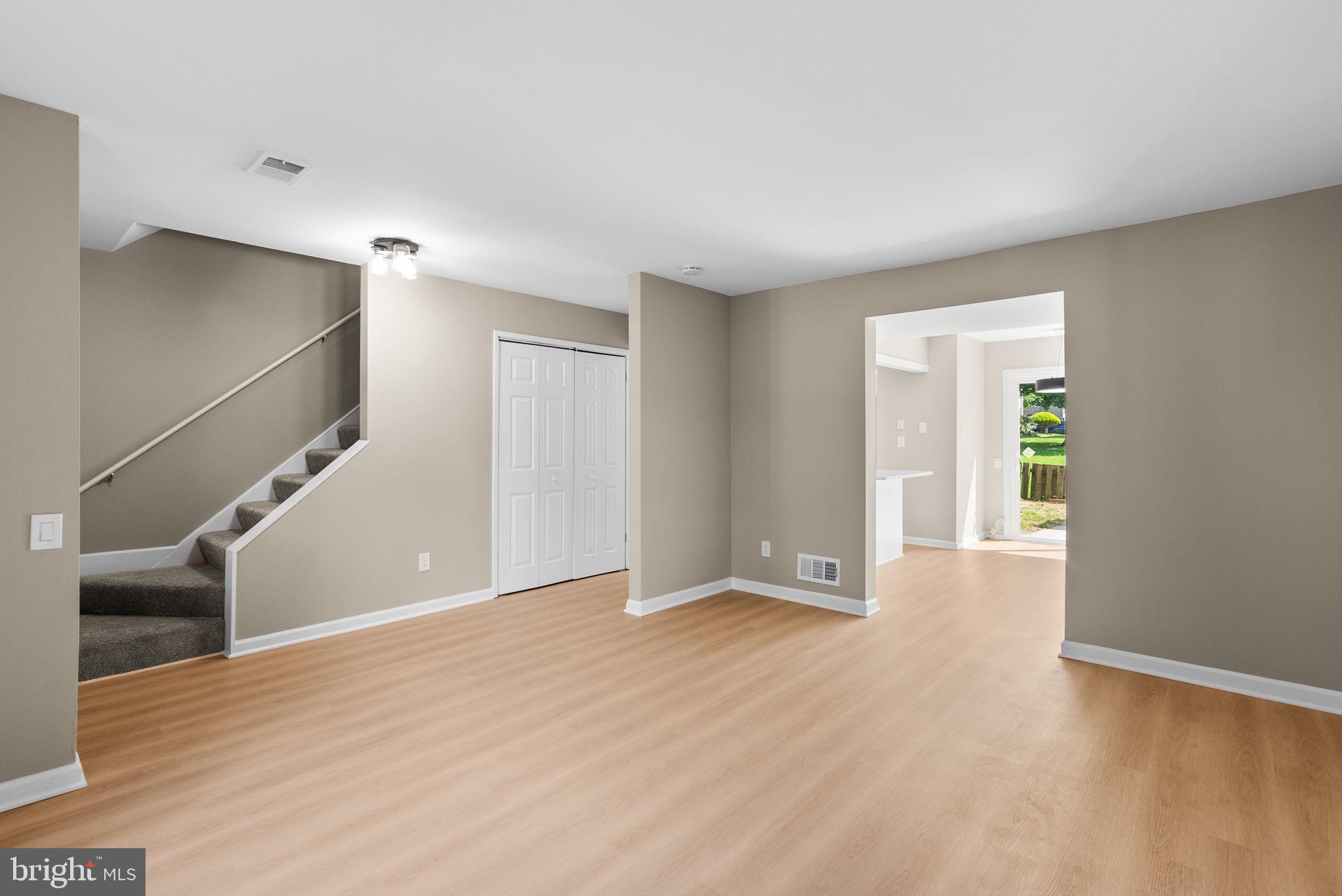 9512 TIPPETT LANE