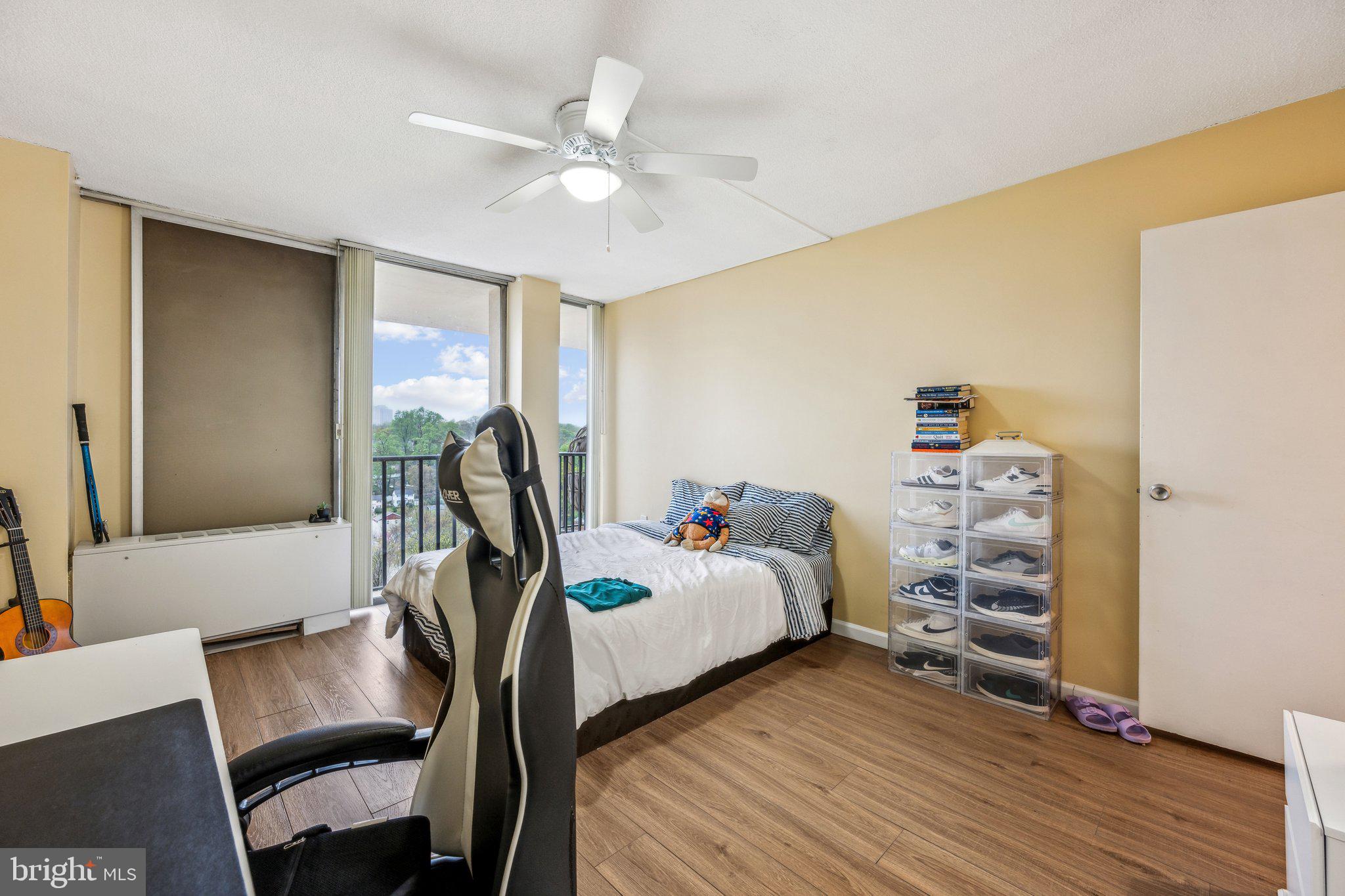 THE CARLTON - Residential