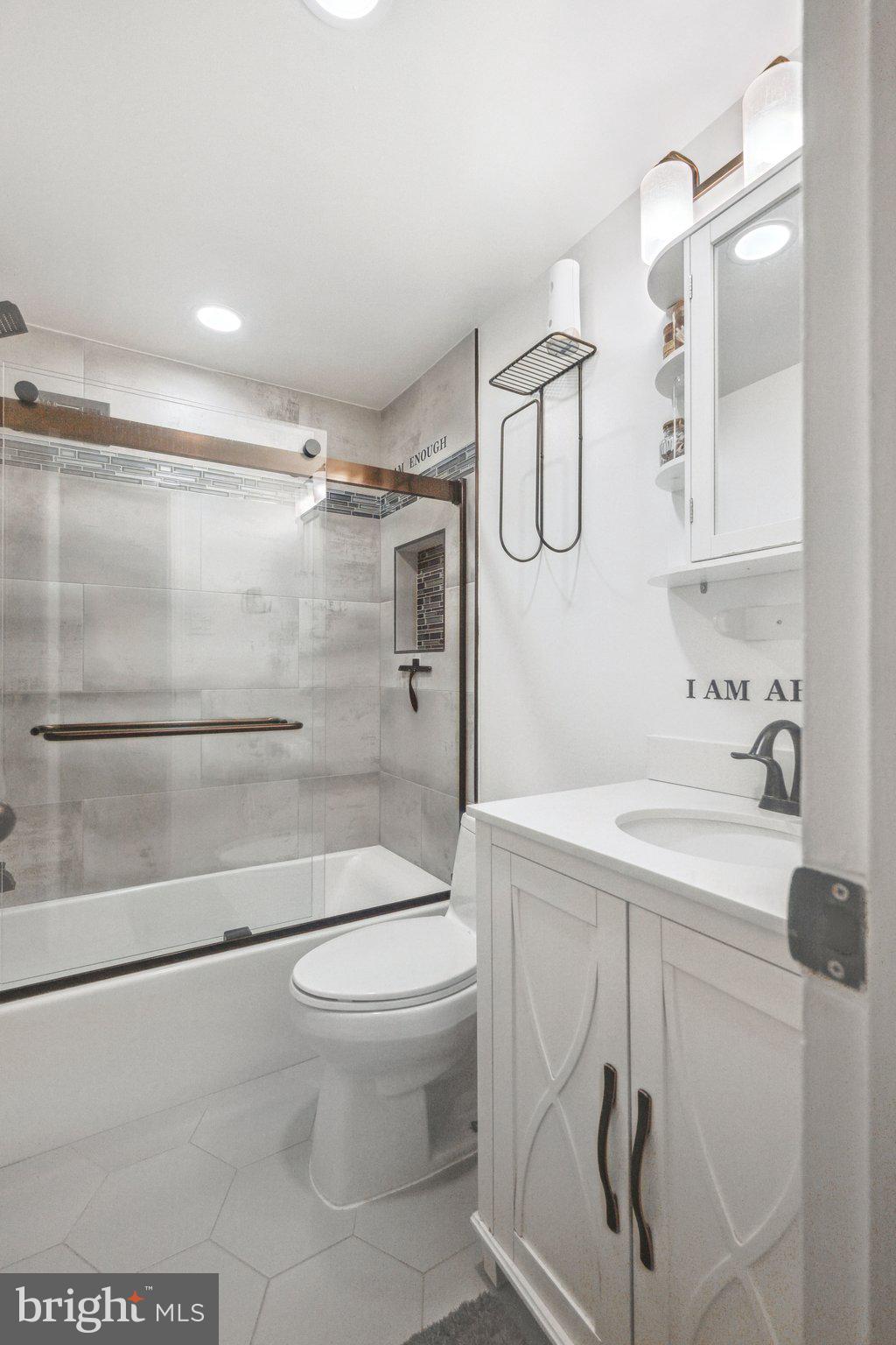 THE CARLTON - Residential