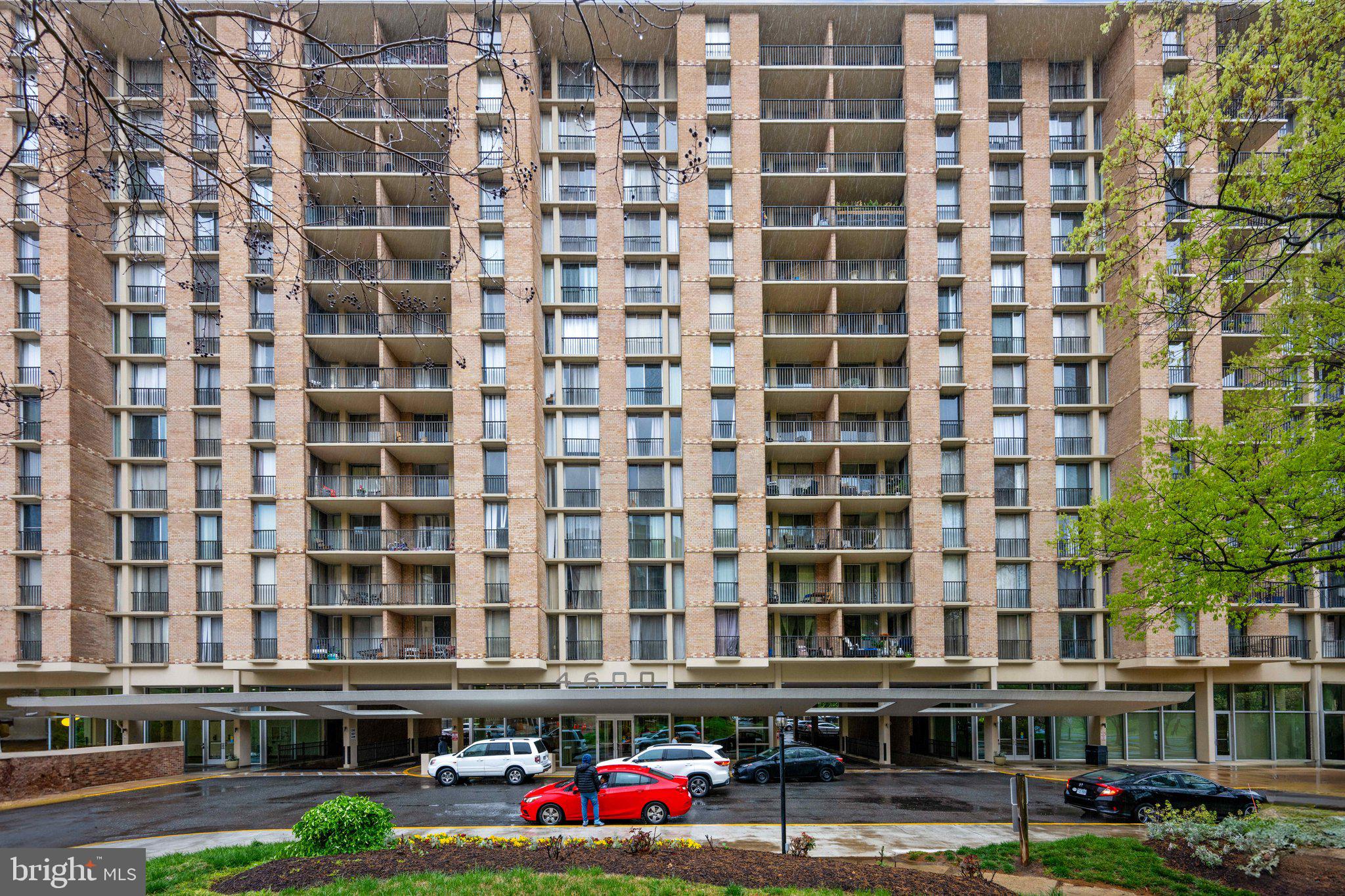 THE CARLTON - Residential