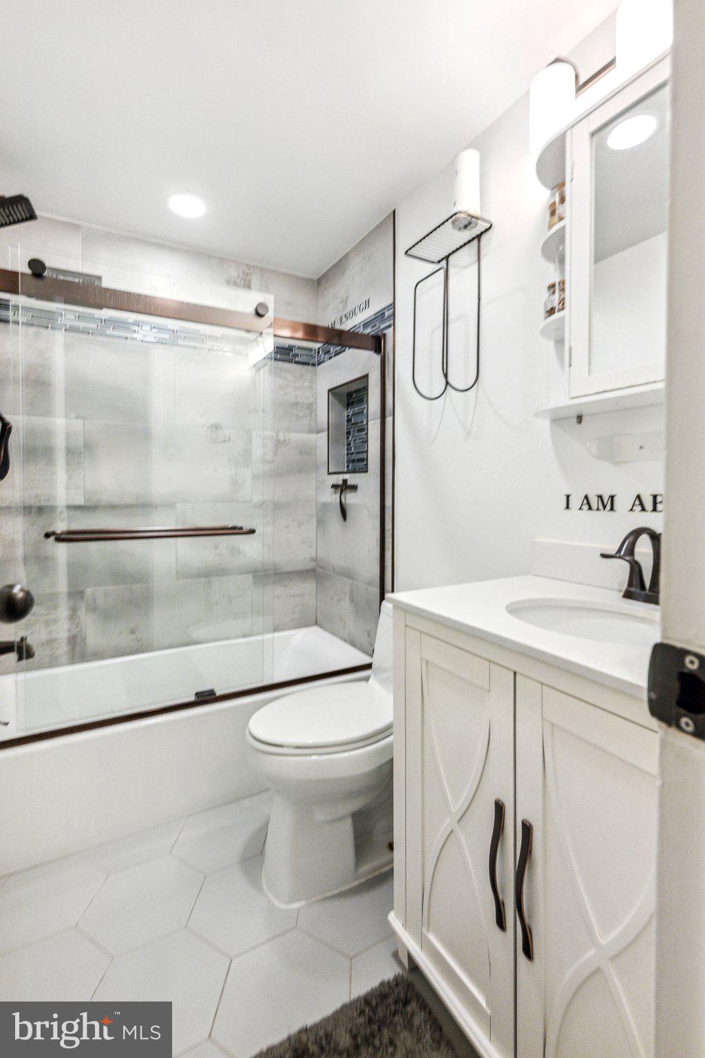 THE CARLTON - Residential