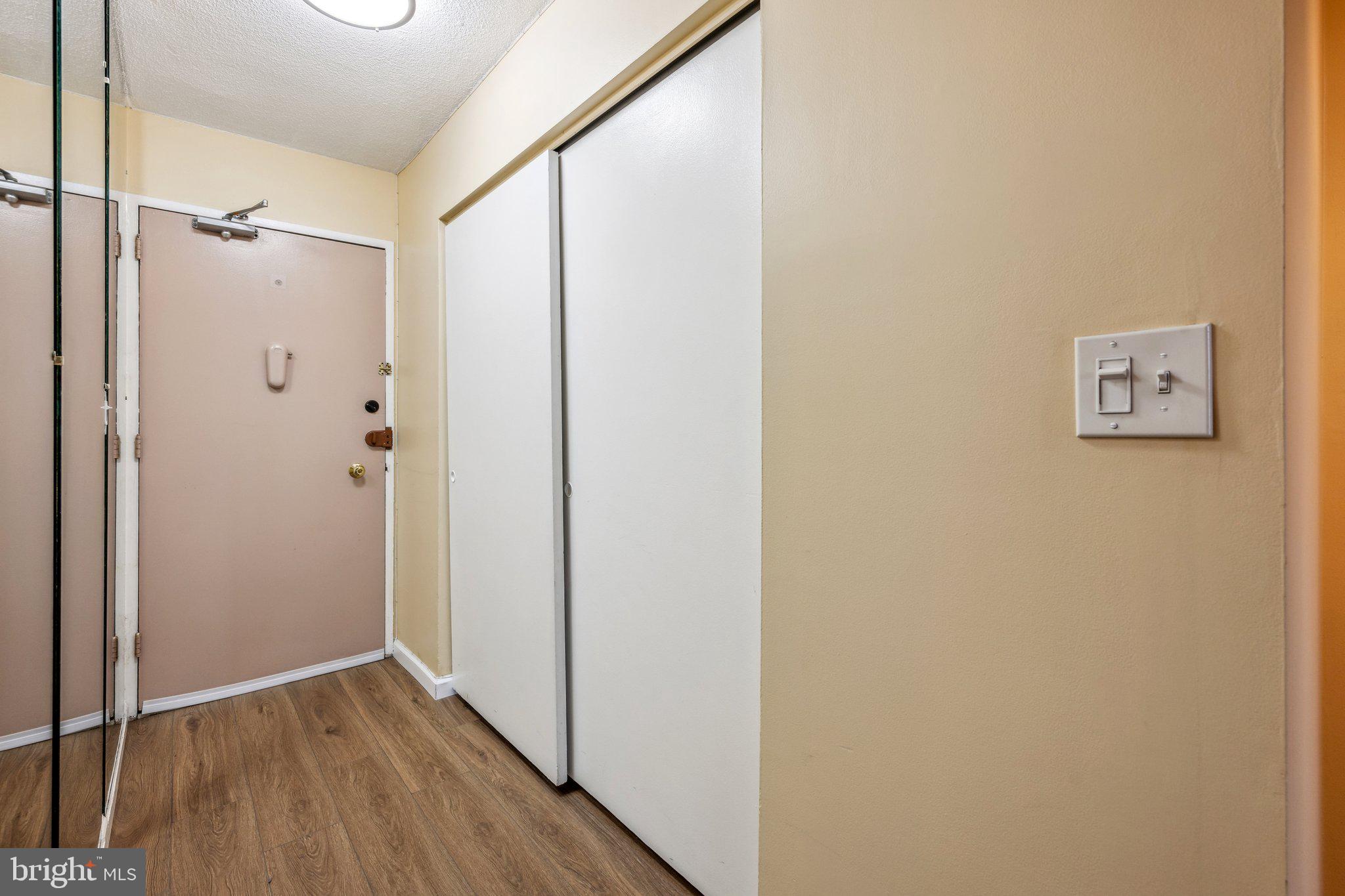 THE CARLTON - Residential