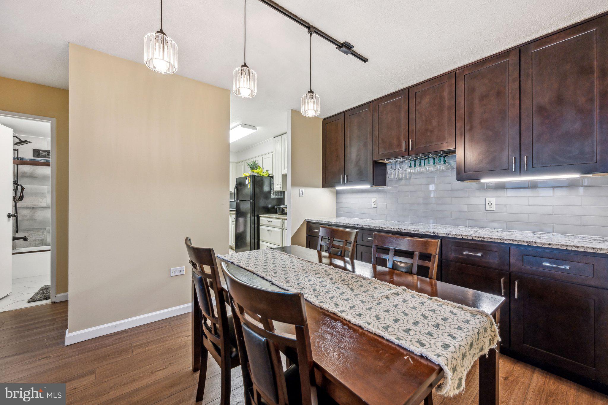 THE CARLTON - Residential