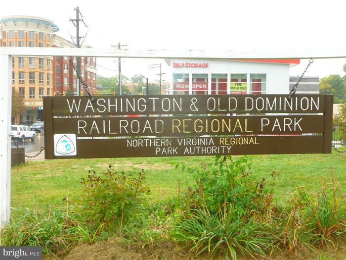 ARLINGTON - Residential