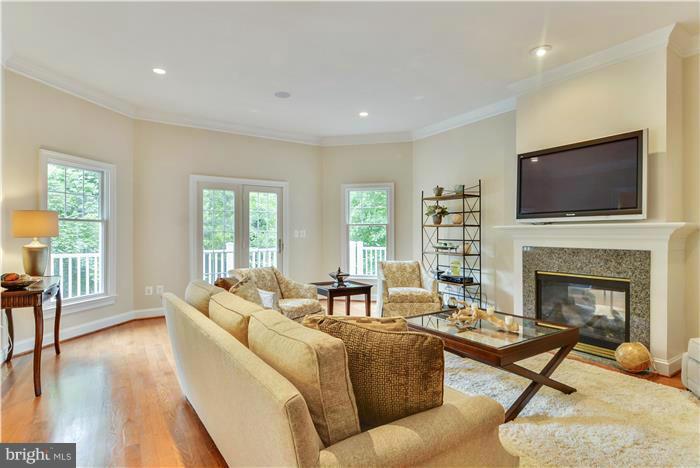 ARLINGTON - Residential