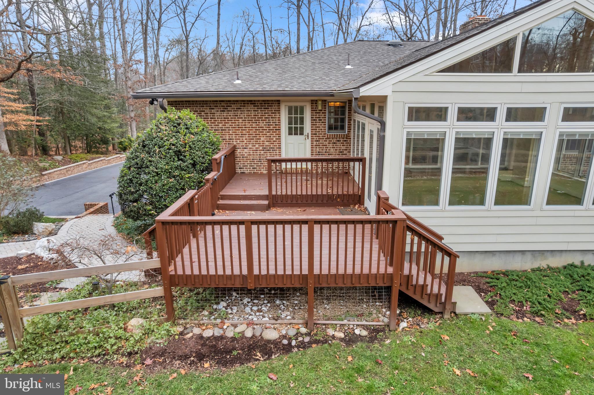 HARBOR HILLS - Residential