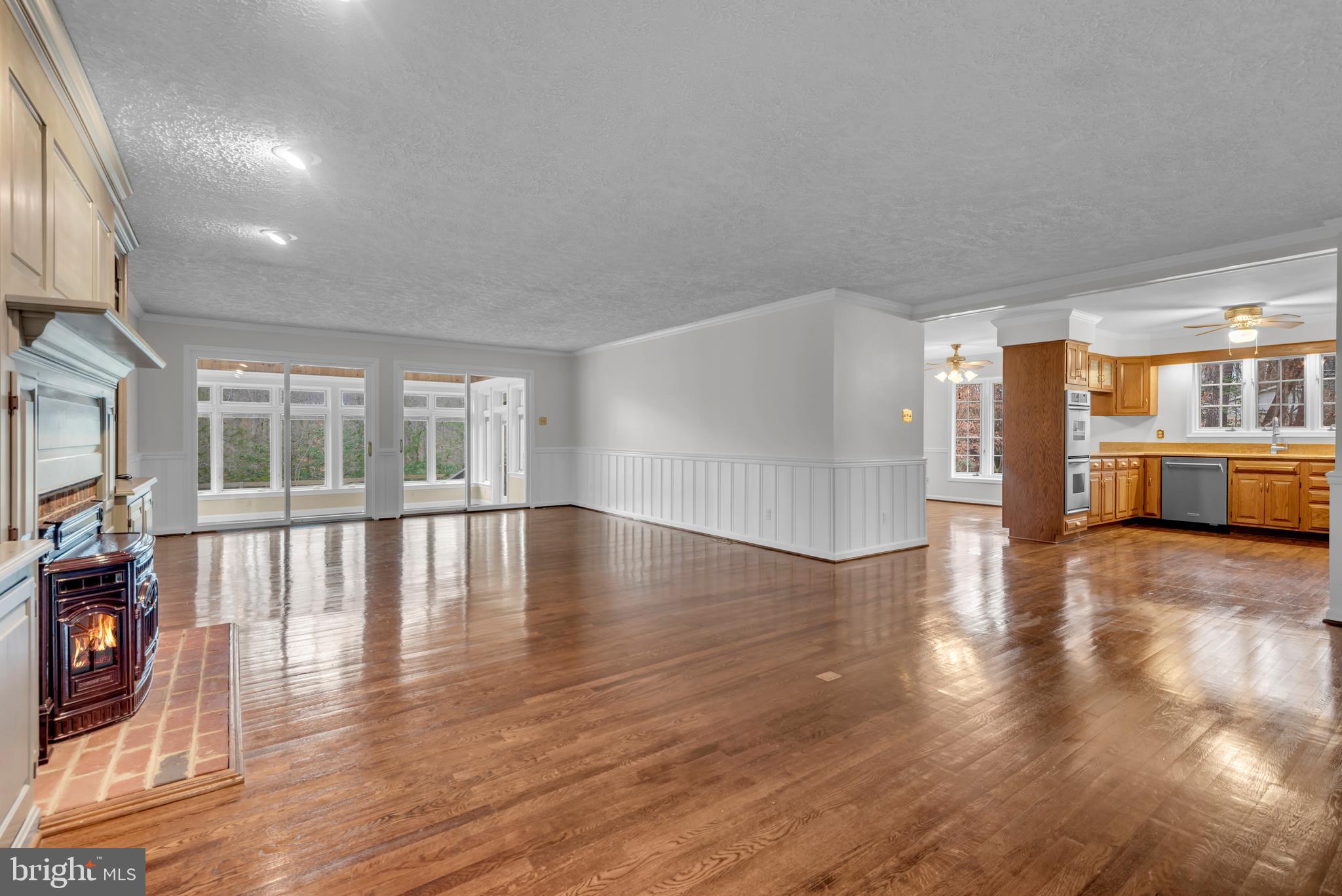 HARBOR HILLS - Residential