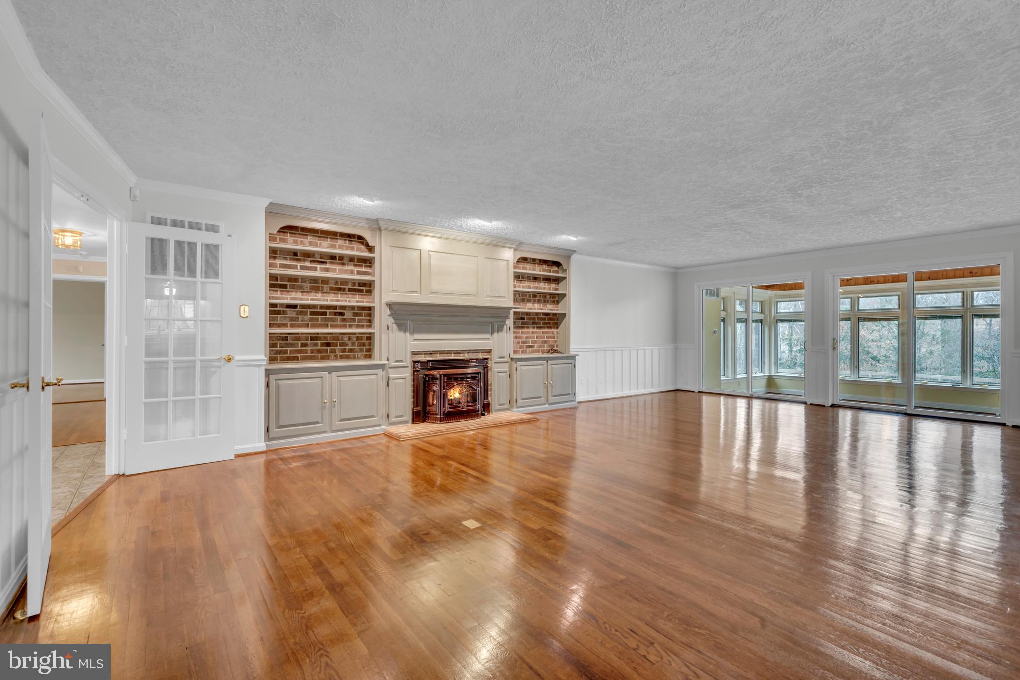 HARBOR HILLS - Residential