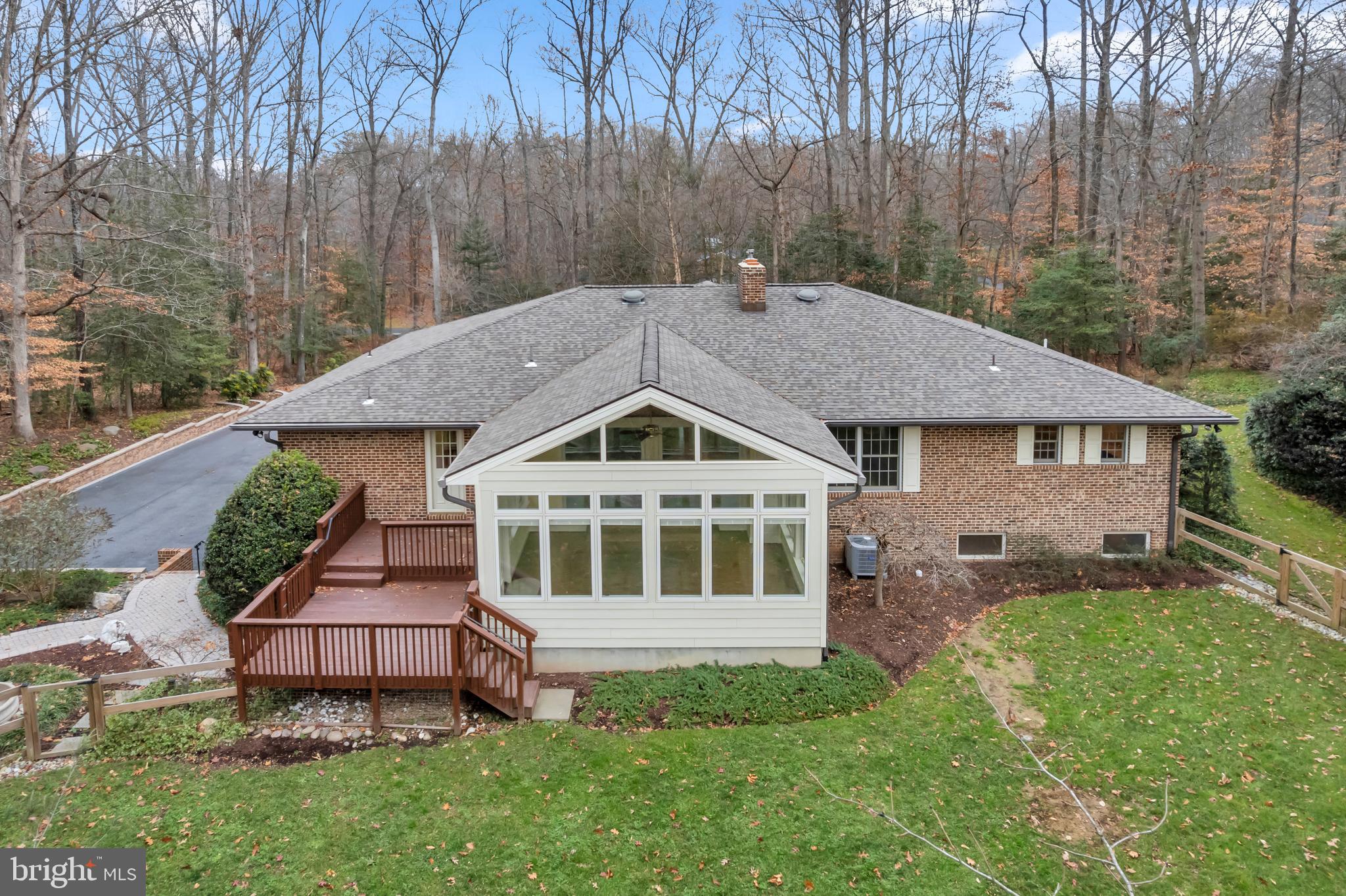 HARBOR HILLS - Residential