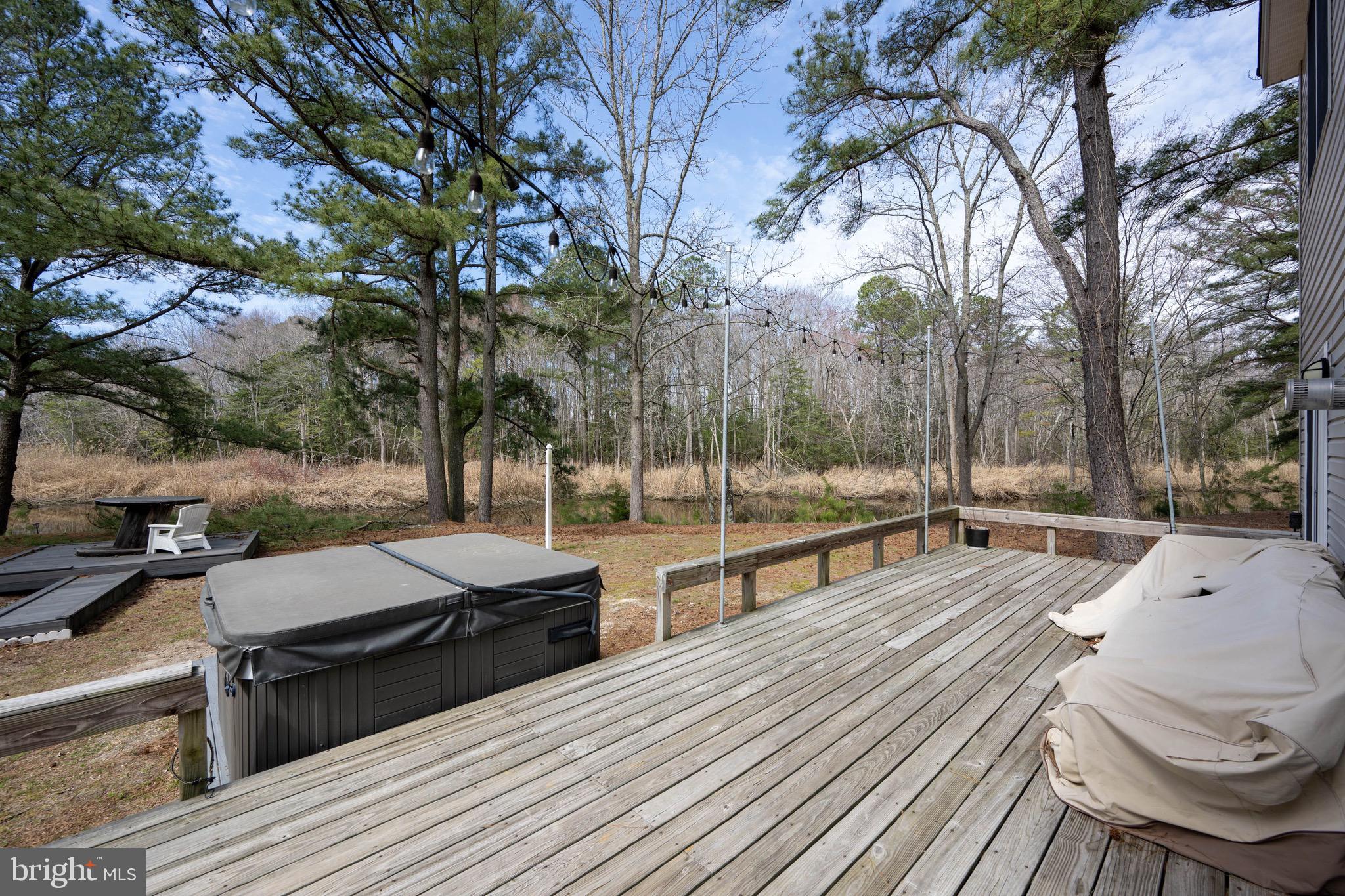 HOLIDAY HARBOR - Residential