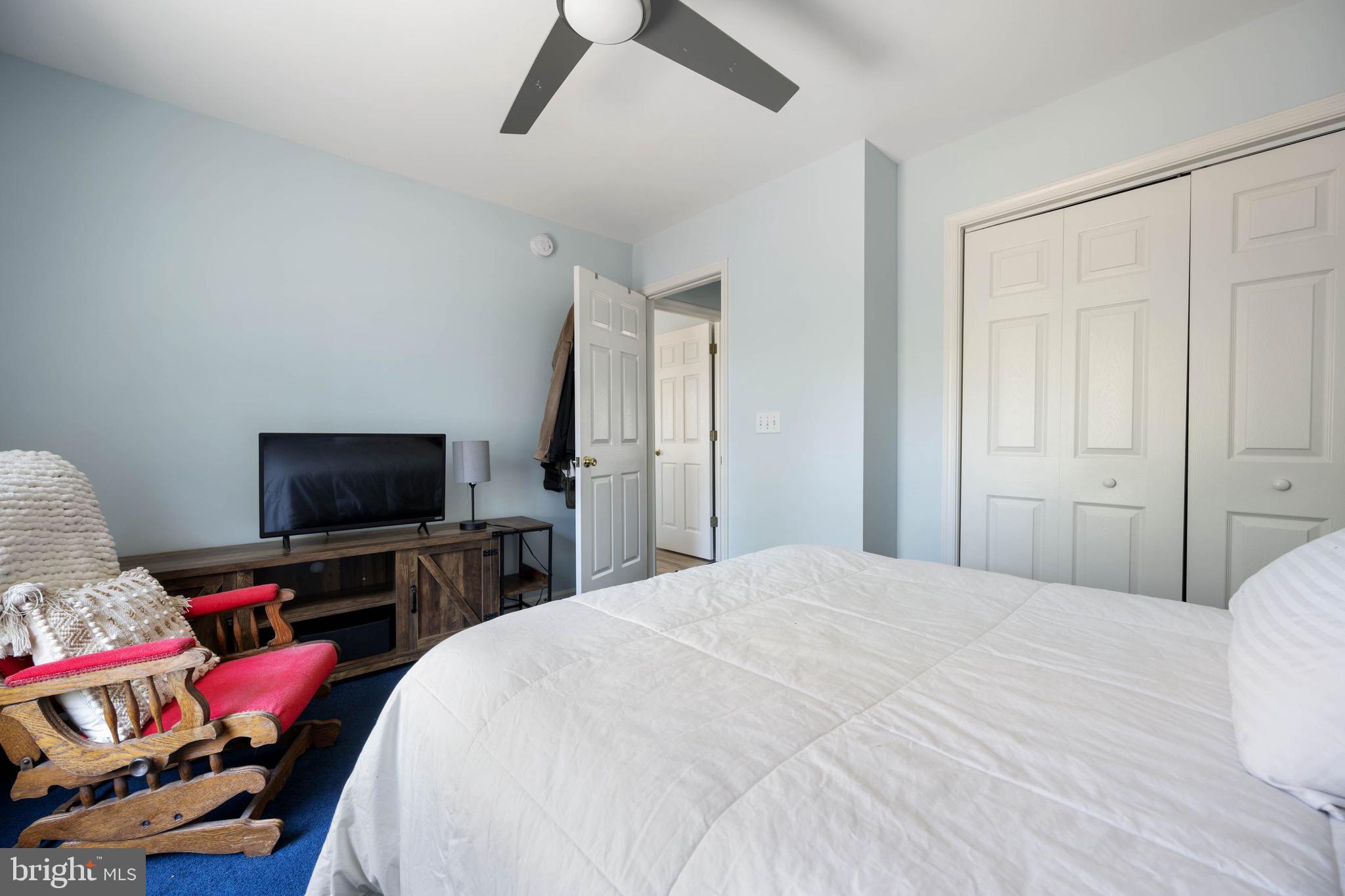 HOLIDAY HARBOR - Residential