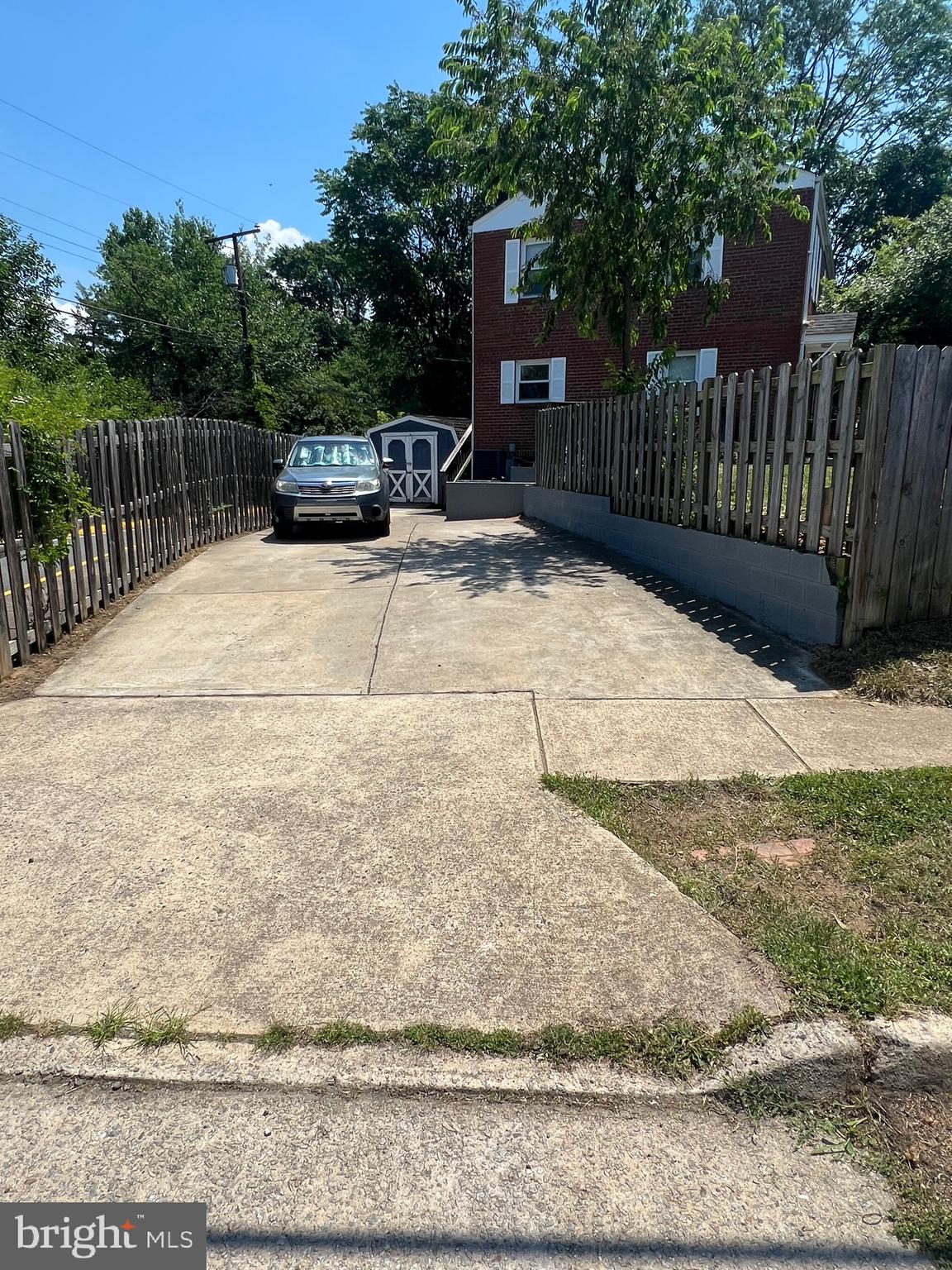 2240 FARRINGTON AVENUE