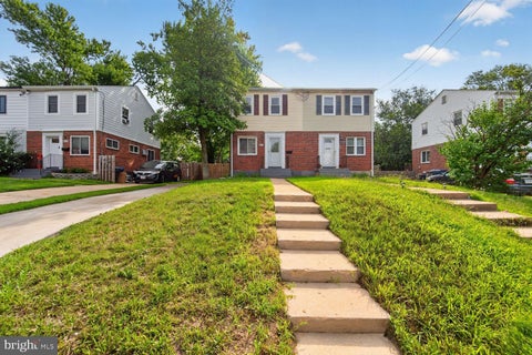 Photo of 6817 Radcliffe Drive, ALEXANDRIA, VA 22307 (MLS # VAFX2334448)