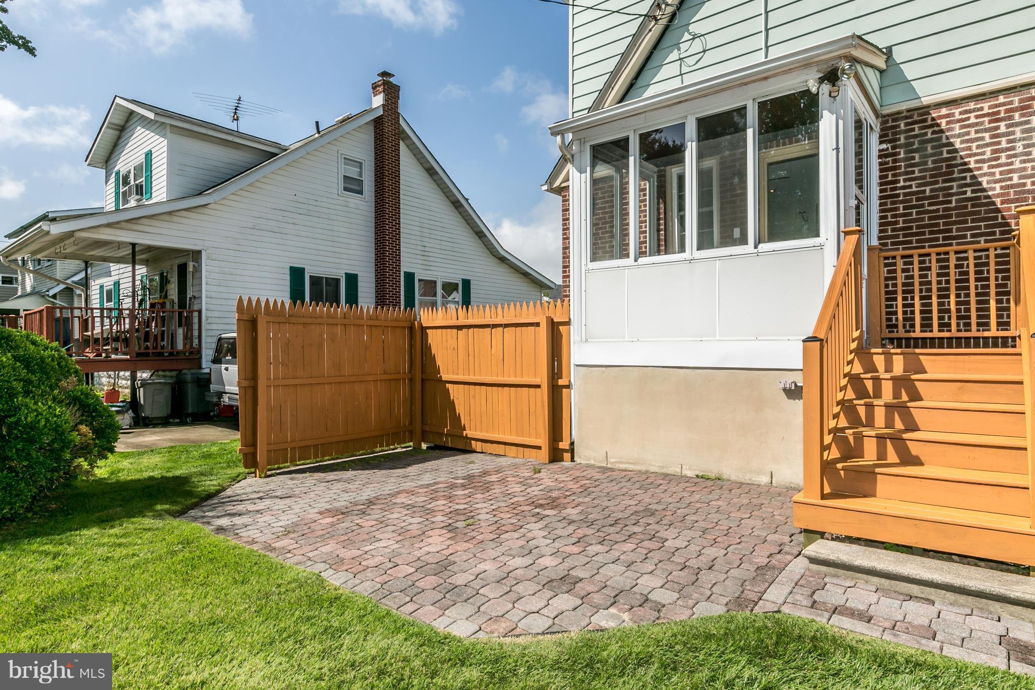 VILLA CRESTA - Residential