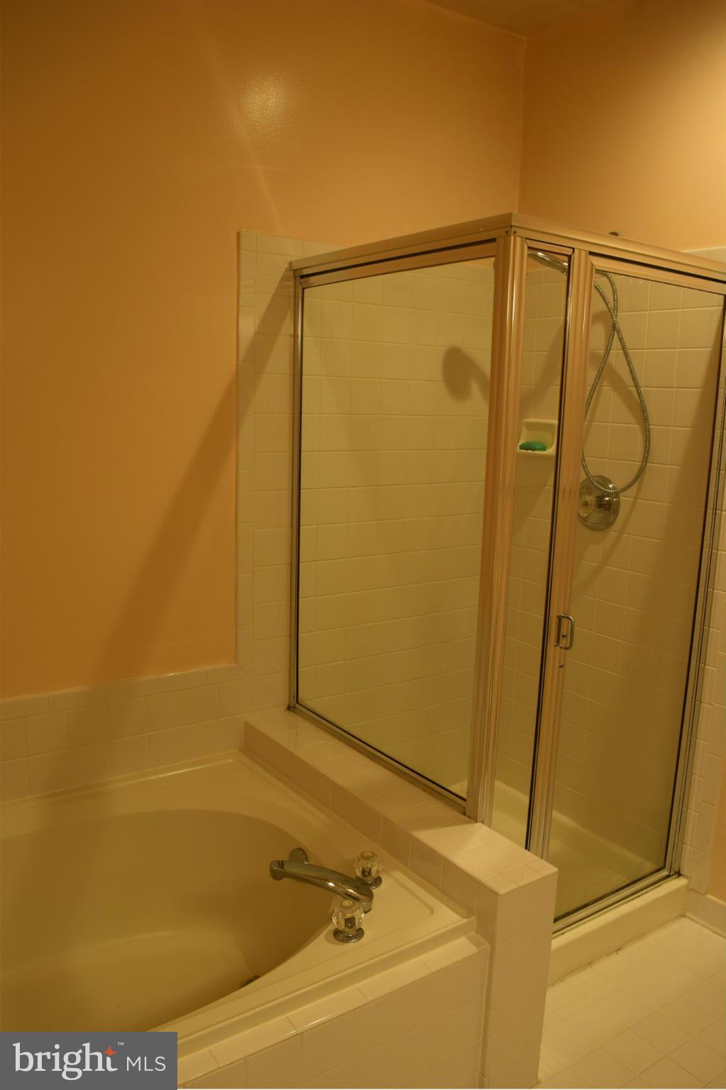 CARDINAL PLACE - Residential Lease