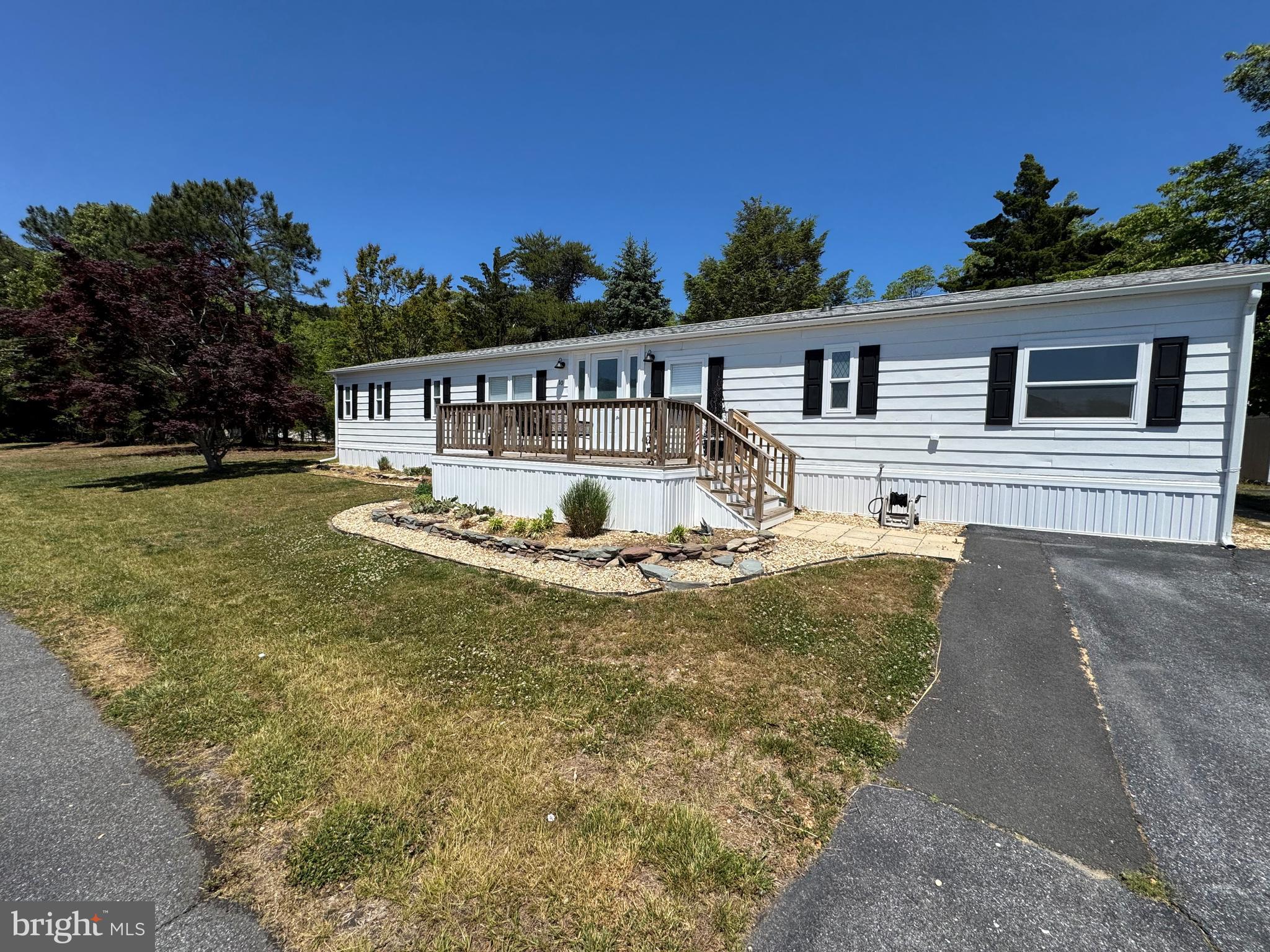 COLONIAL EAST MHP - Residential