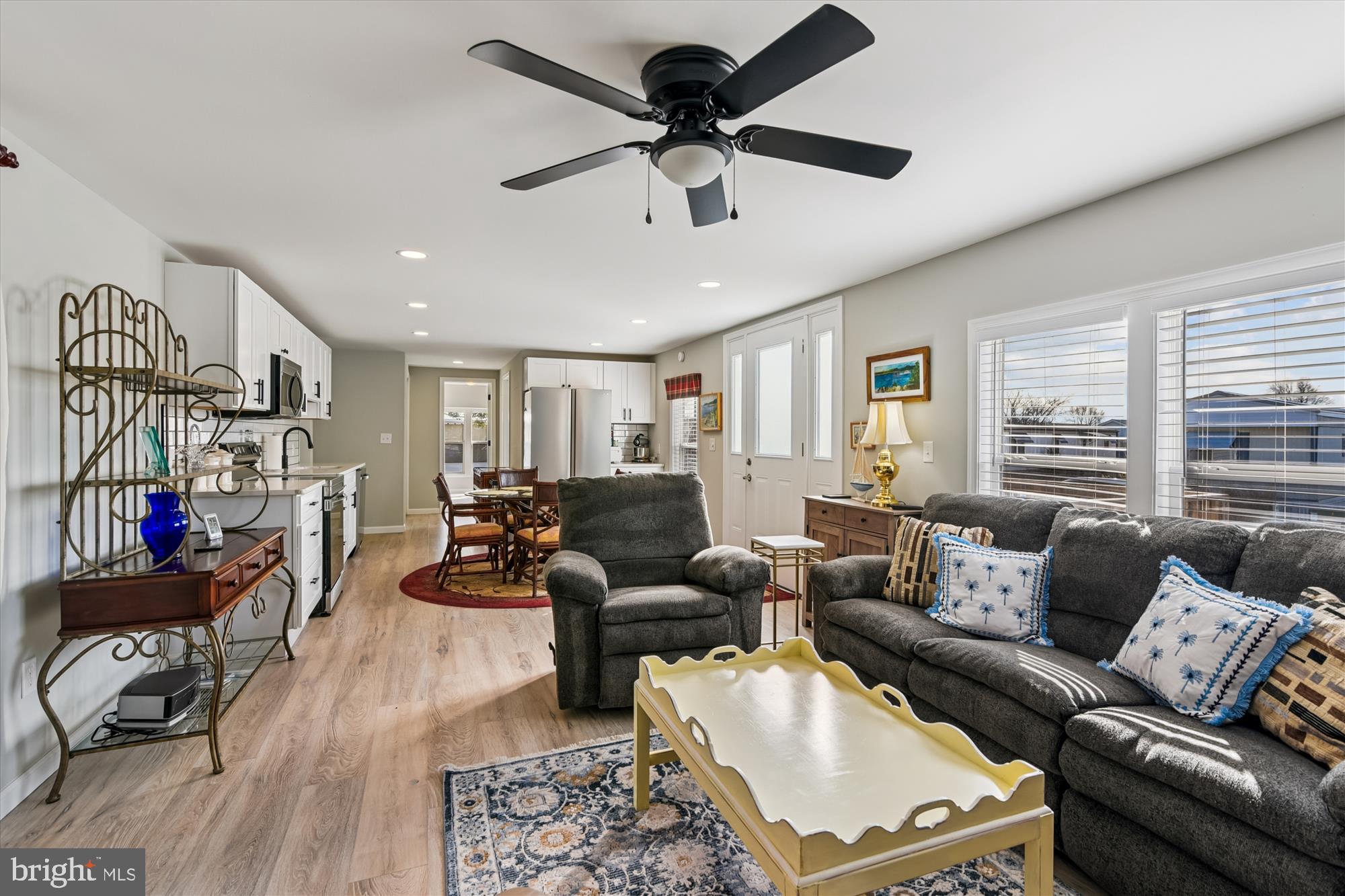 COLONIAL EAST MHP - Residential