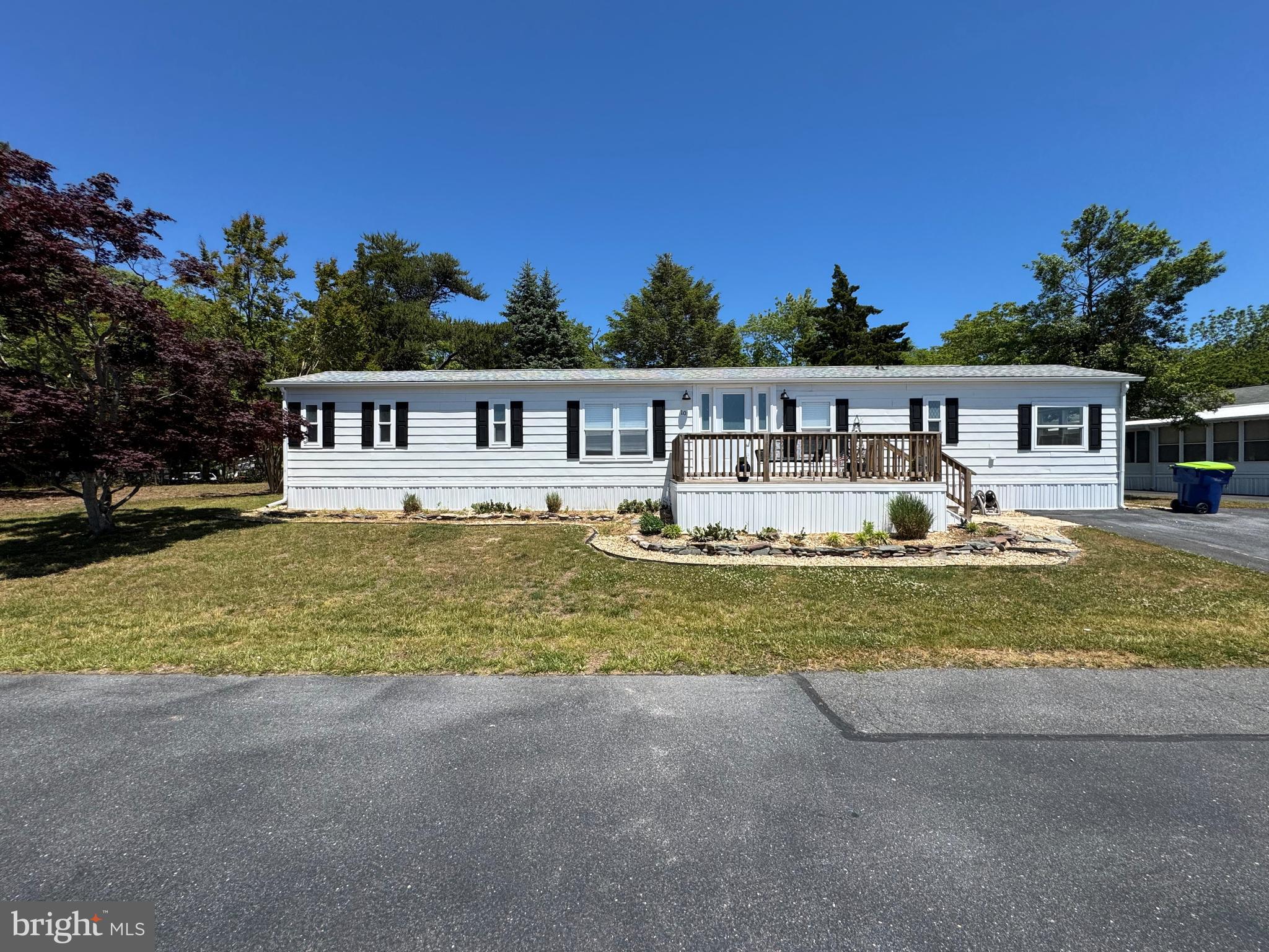 COLONIAL EAST MHP - Residential