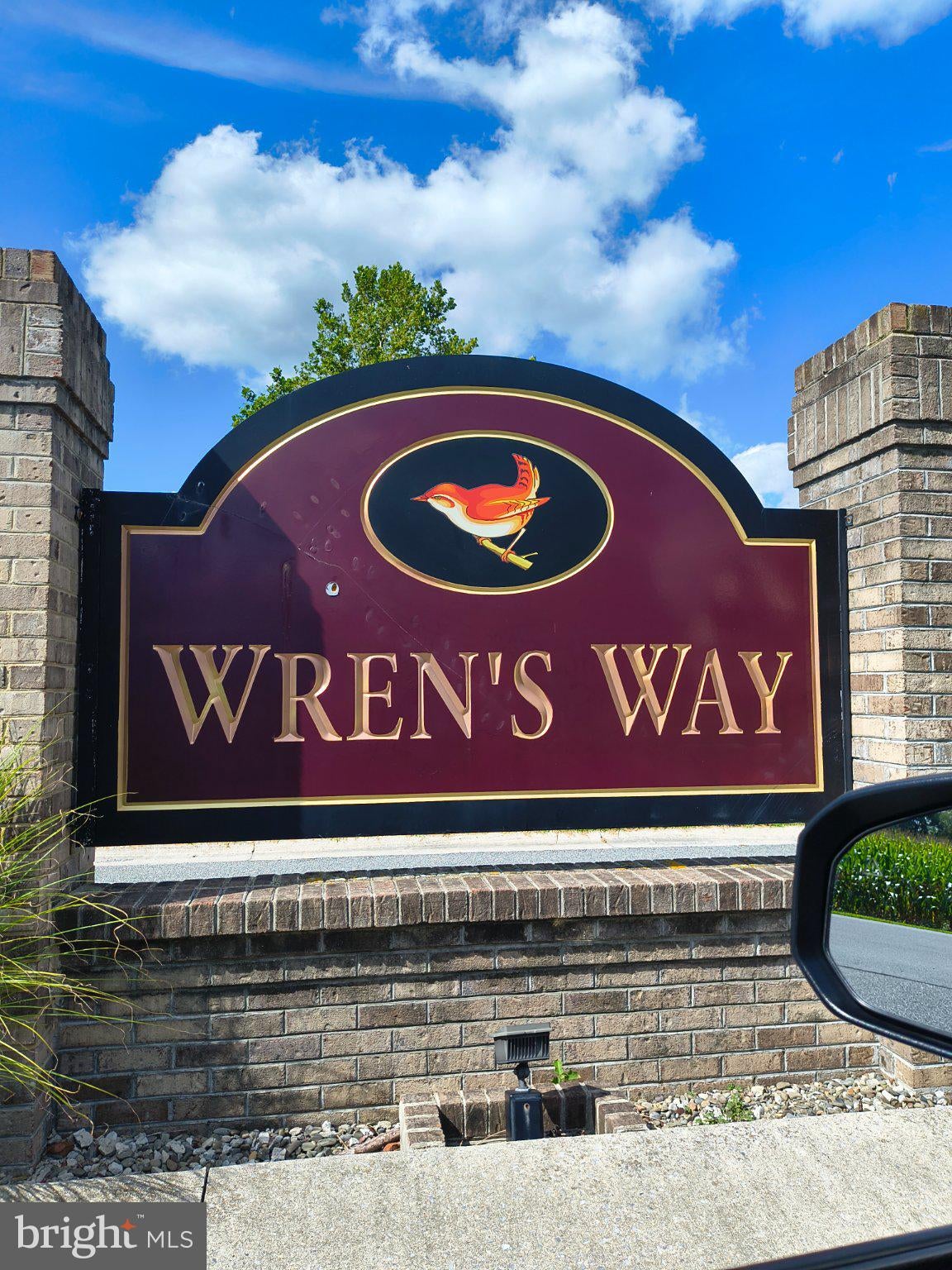 40 S WRENS WAY