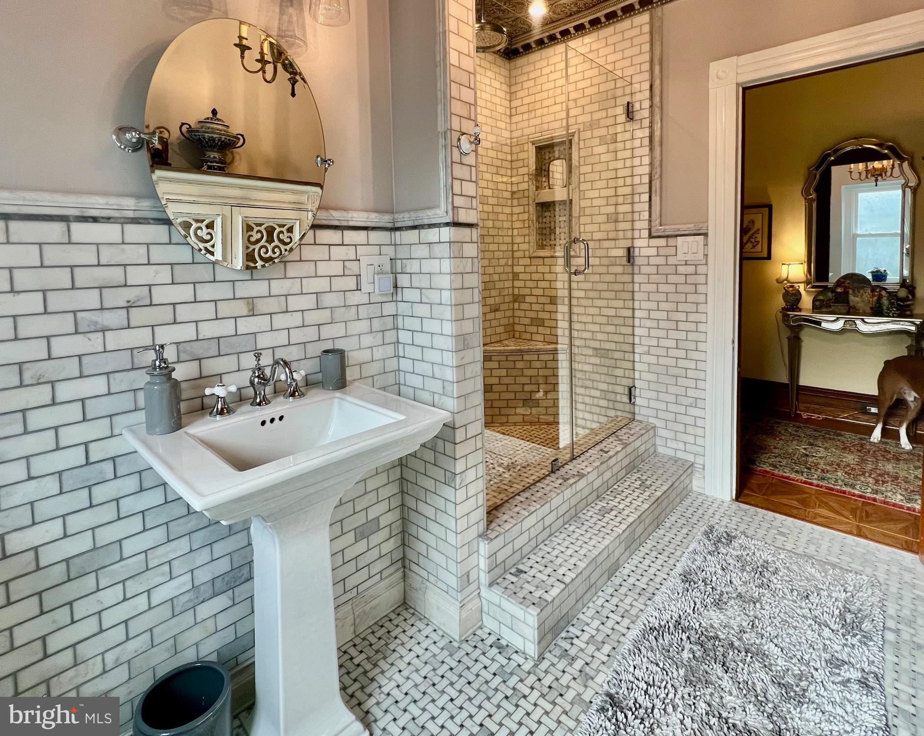 CENTRE PARK HISTOR - Residential