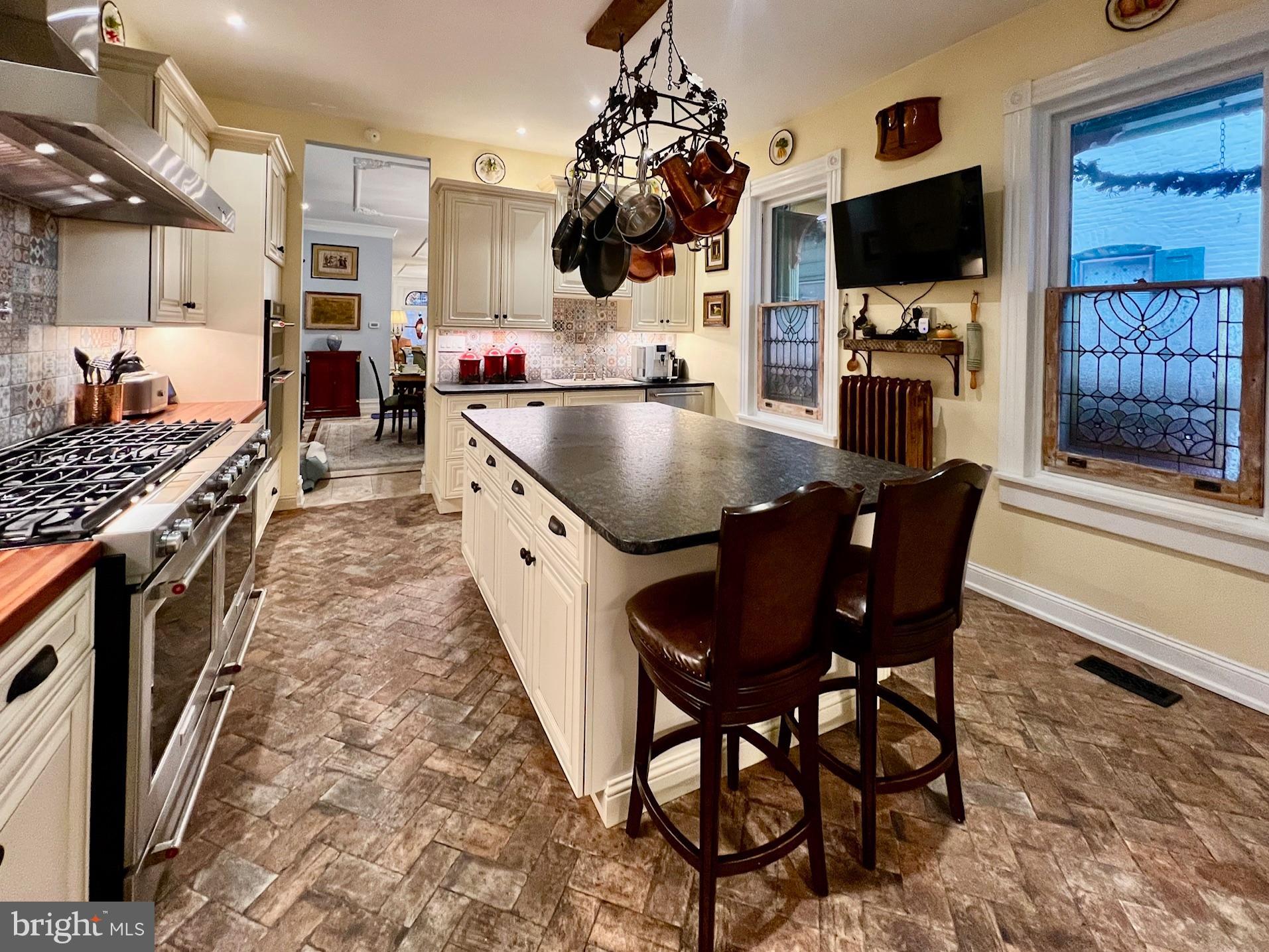 CENTRE PARK HISTOR - Residential