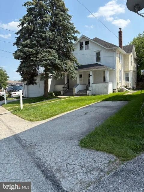 Wayne, Pennsylvania 19087, United States, 6 Bedrooms Bedrooms, ,4 BathroomsBathrooms,Residential,Active,153199
