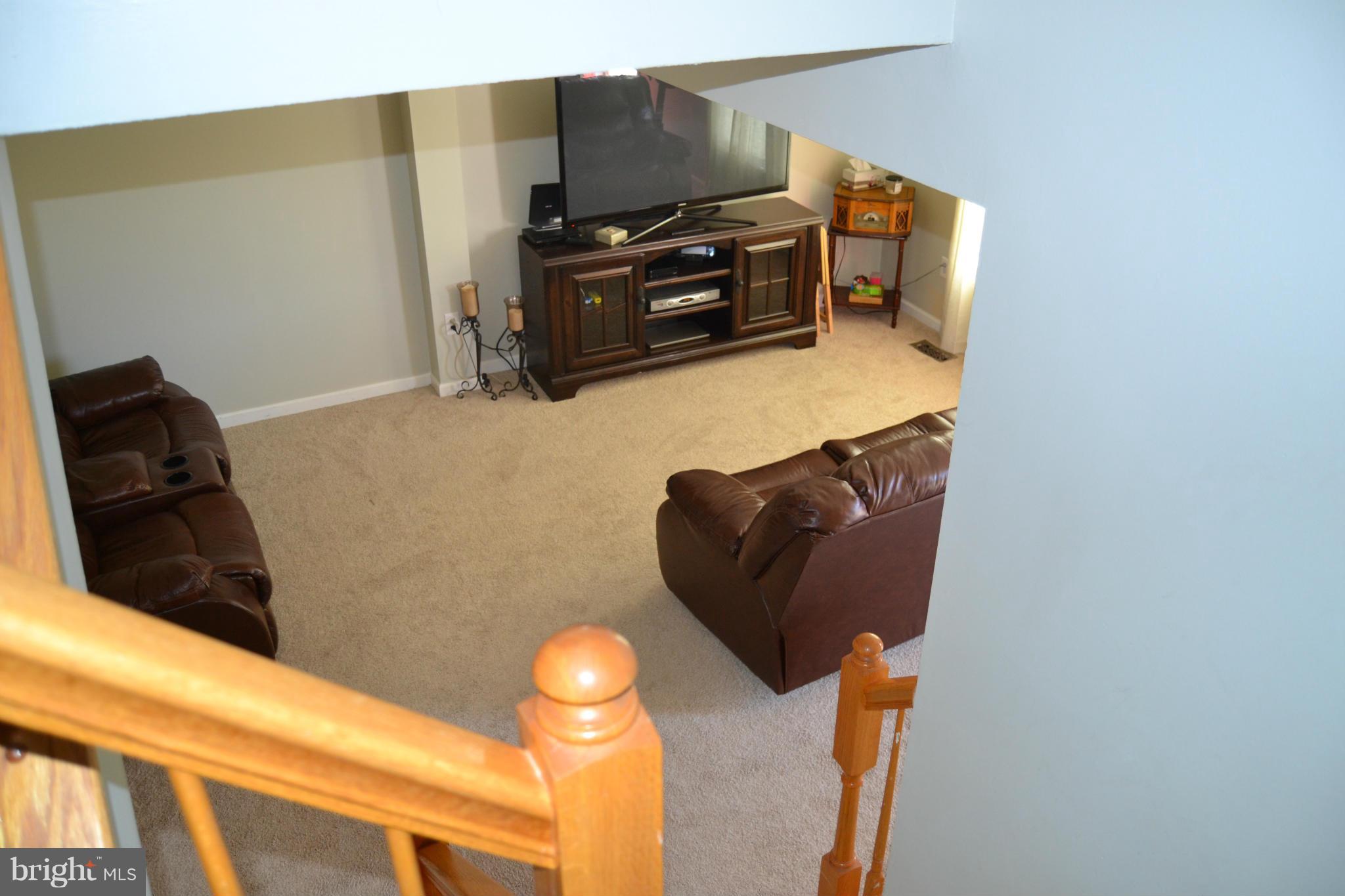 IRWINS CHOICE - Residential Lease