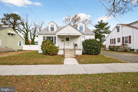 221 NORTH BOULEVARD SALISBURY MD 21801