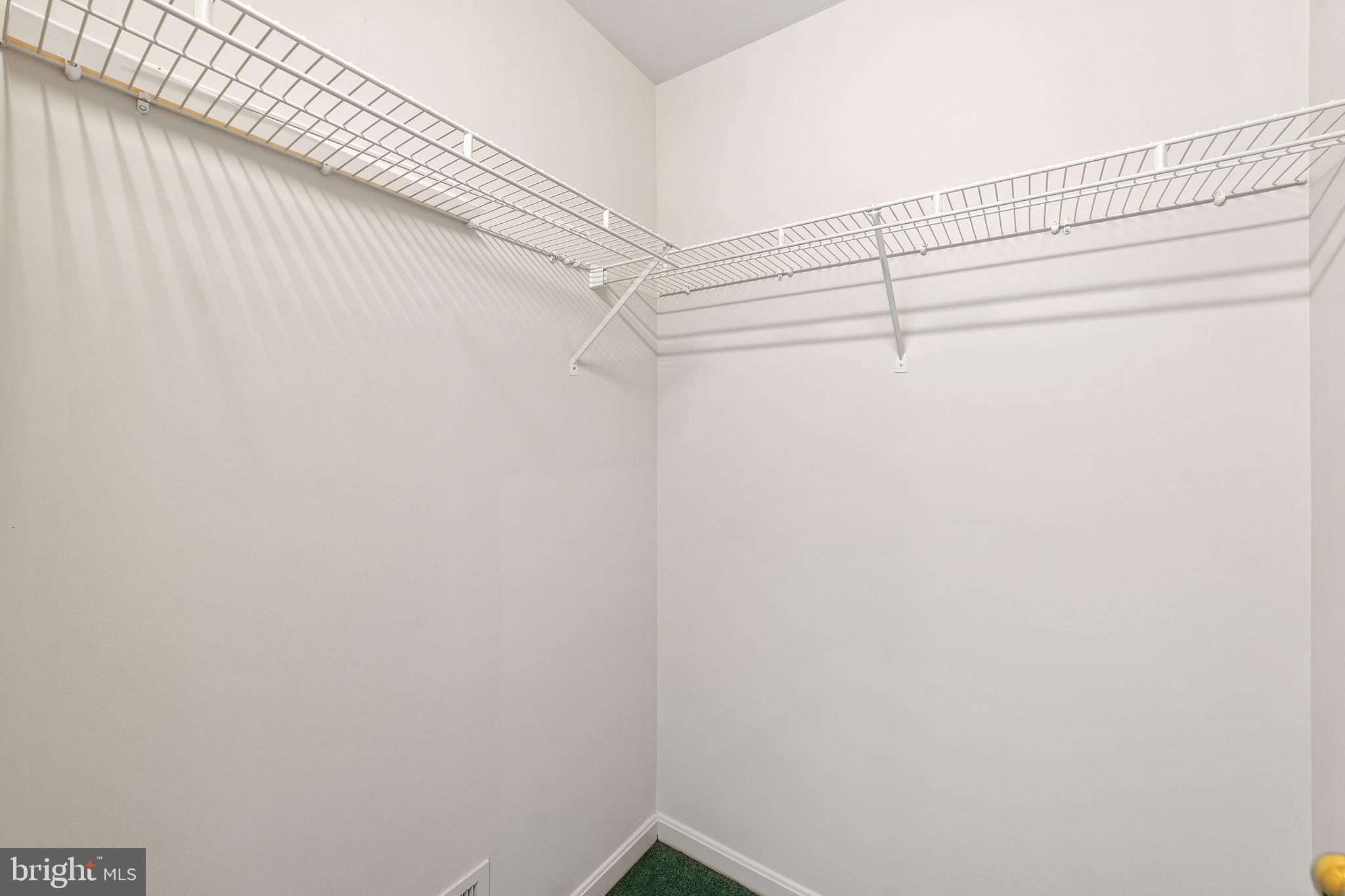 HIGHLAND - Residential Lease