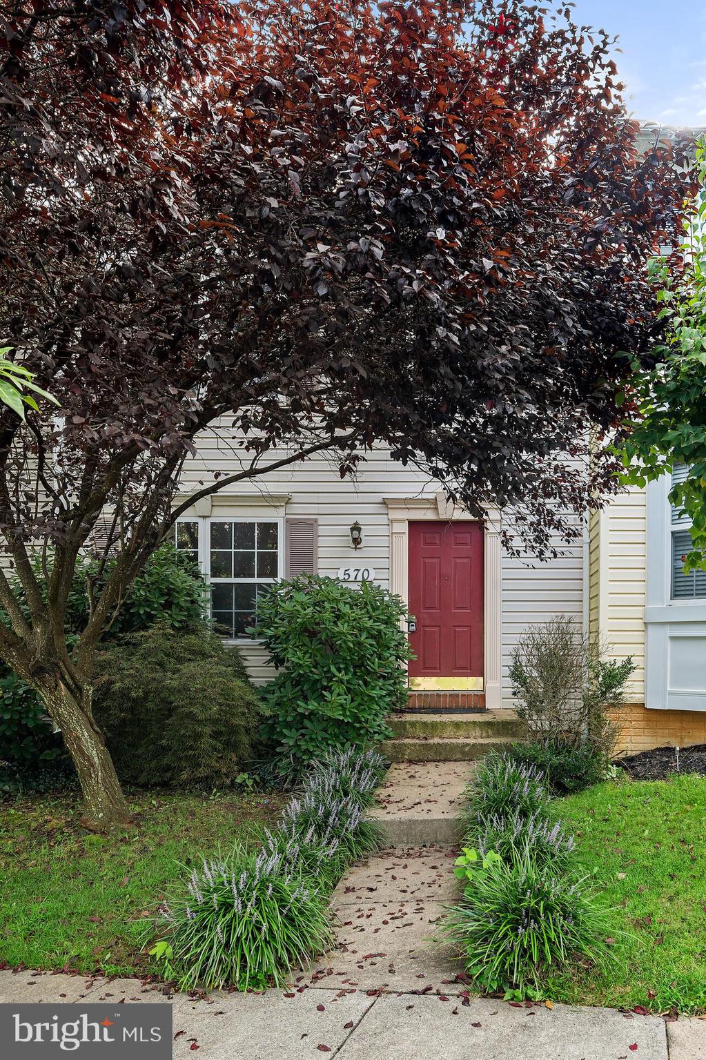 HIGHLAND - Residential Lease