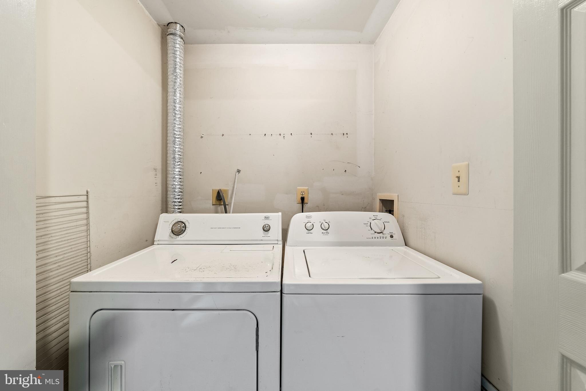 HIGHLAND - Residential Lease