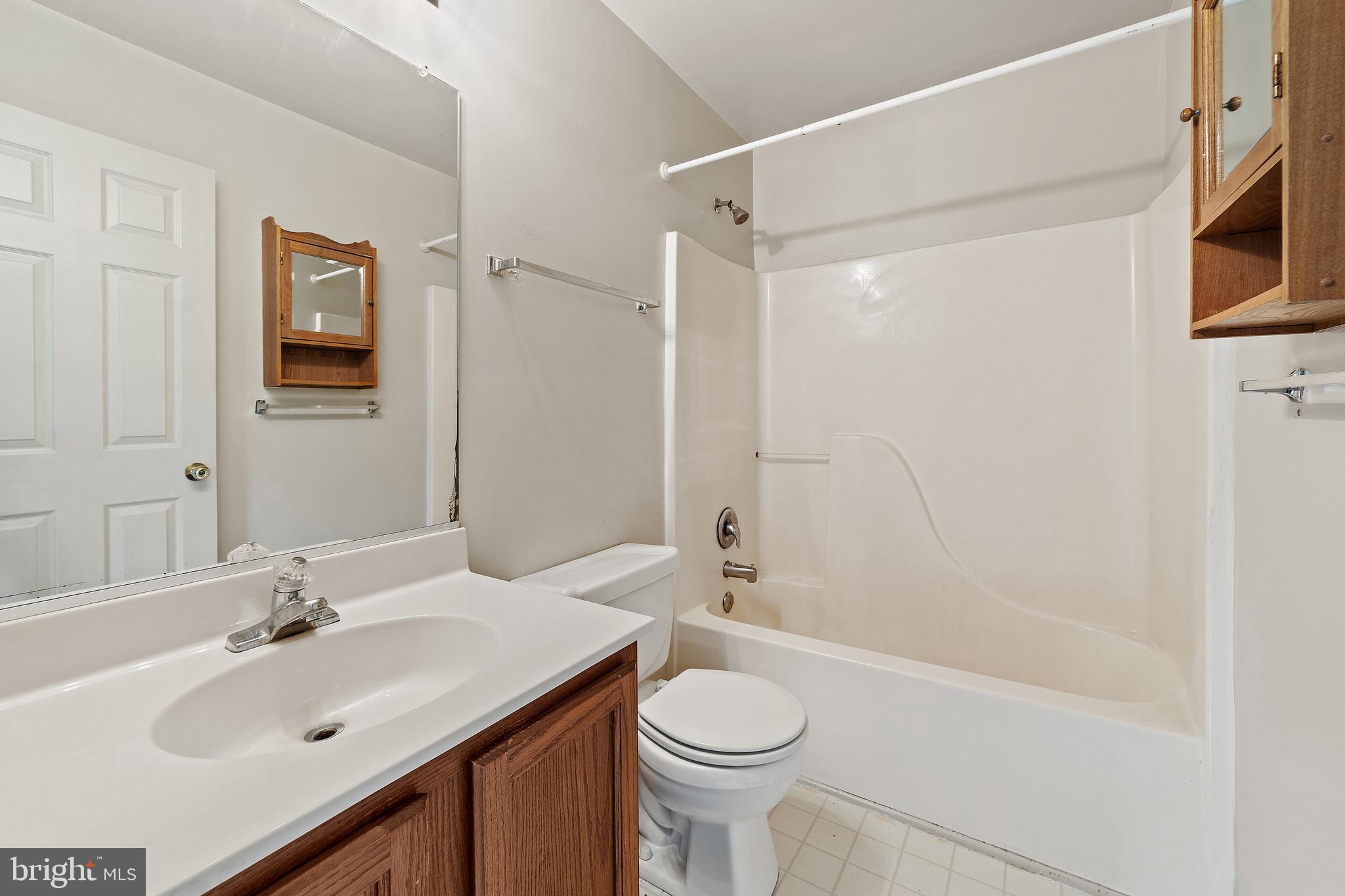 HIGHLAND - Residential Lease