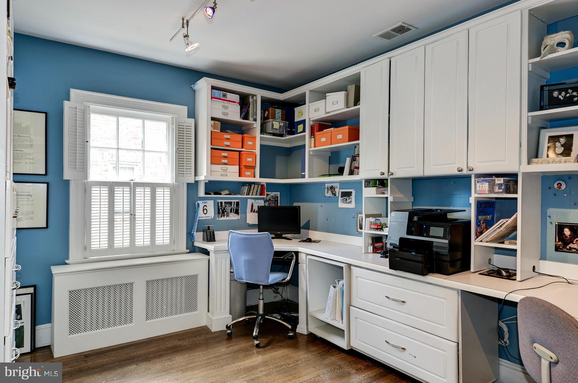 CHEVY CHASE GARDENS - Residential