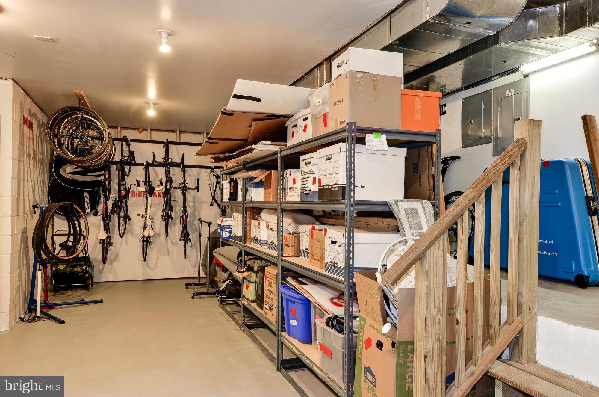 CHEVY CHASE GARDENS - Residential