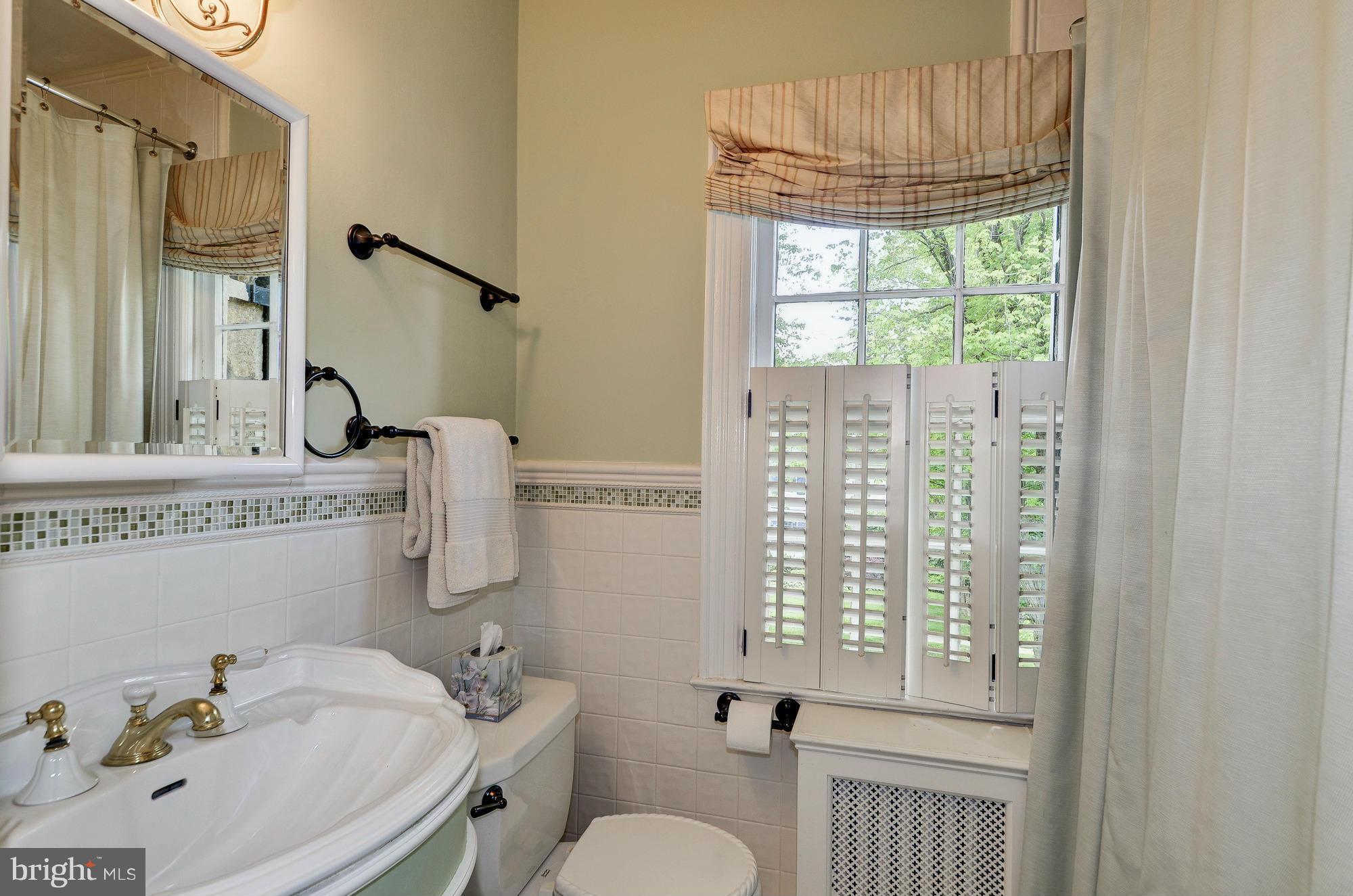 CHEVY CHASE GARDENS - Residential