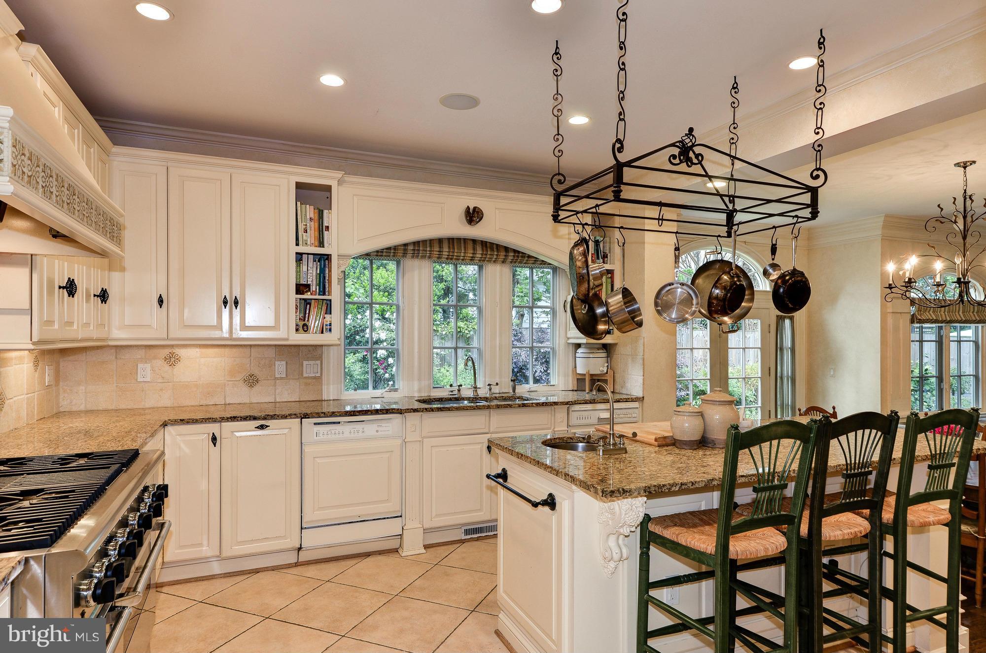 CHEVY CHASE GARDENS - Residential