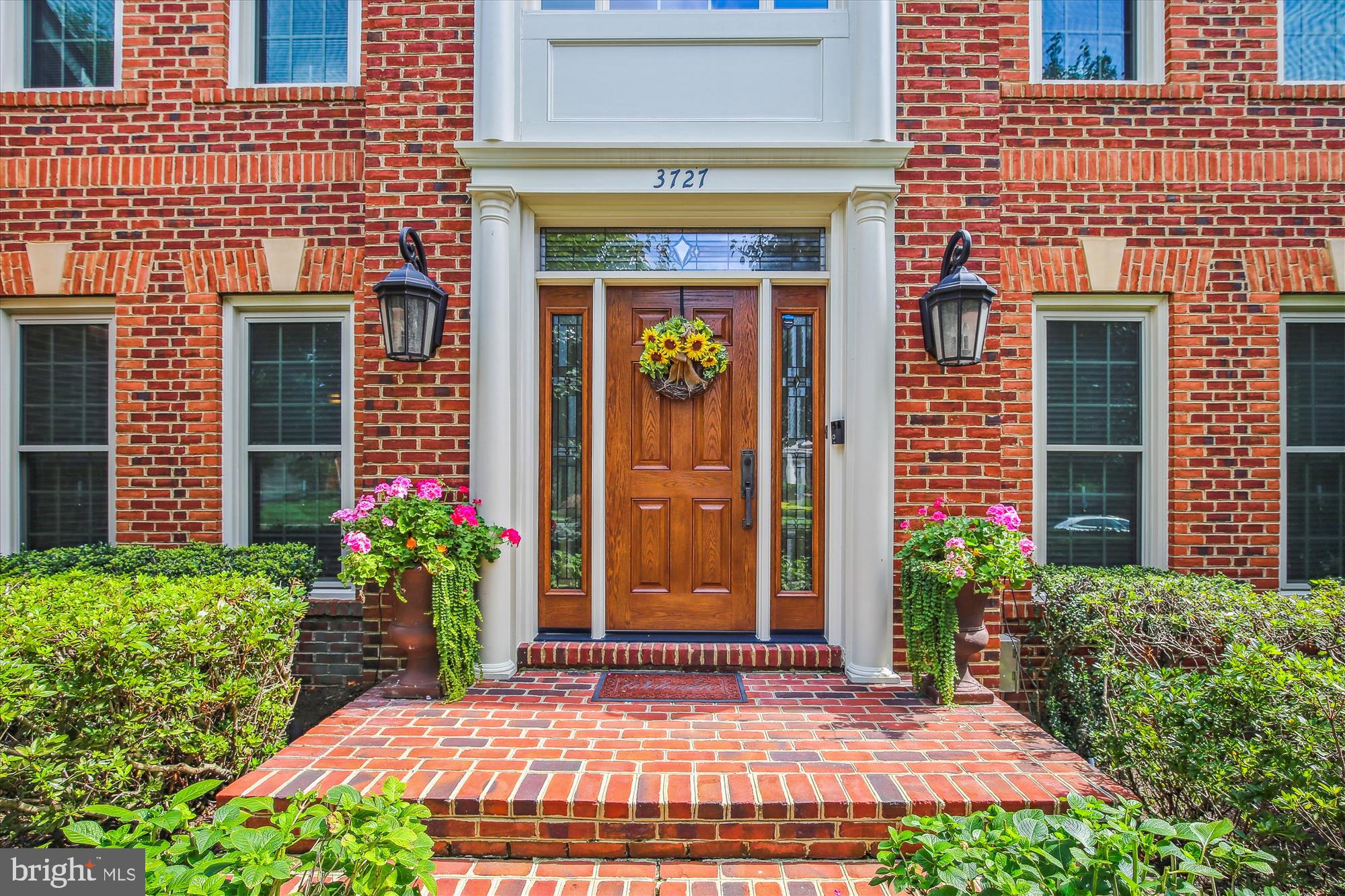 FAIR OAKS GLEN - Residential