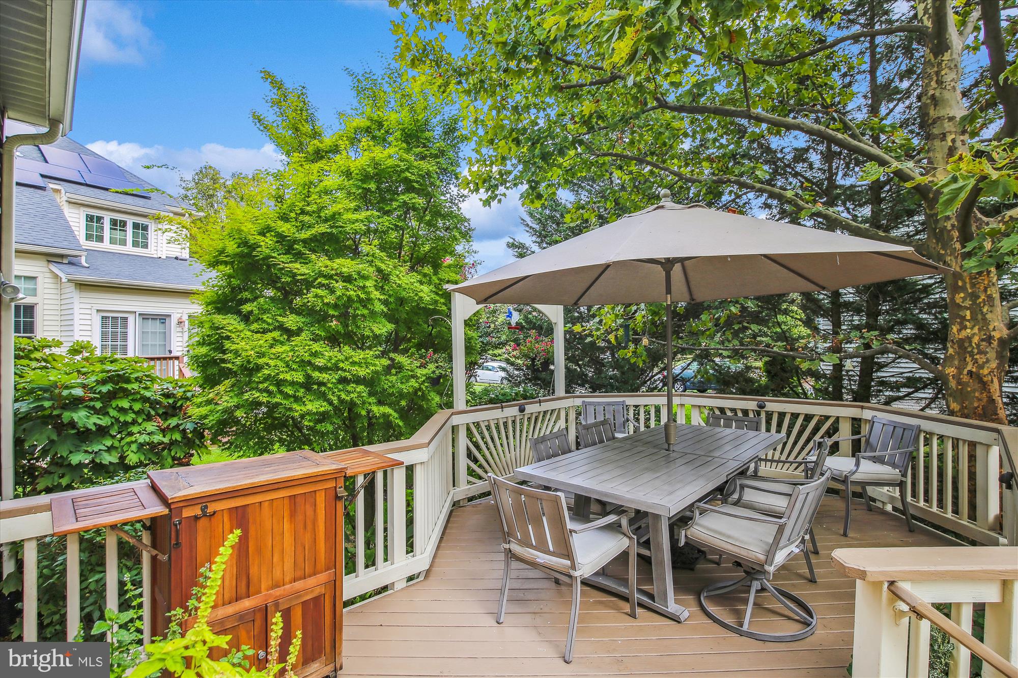 FAIR OAKS GLEN - Residential